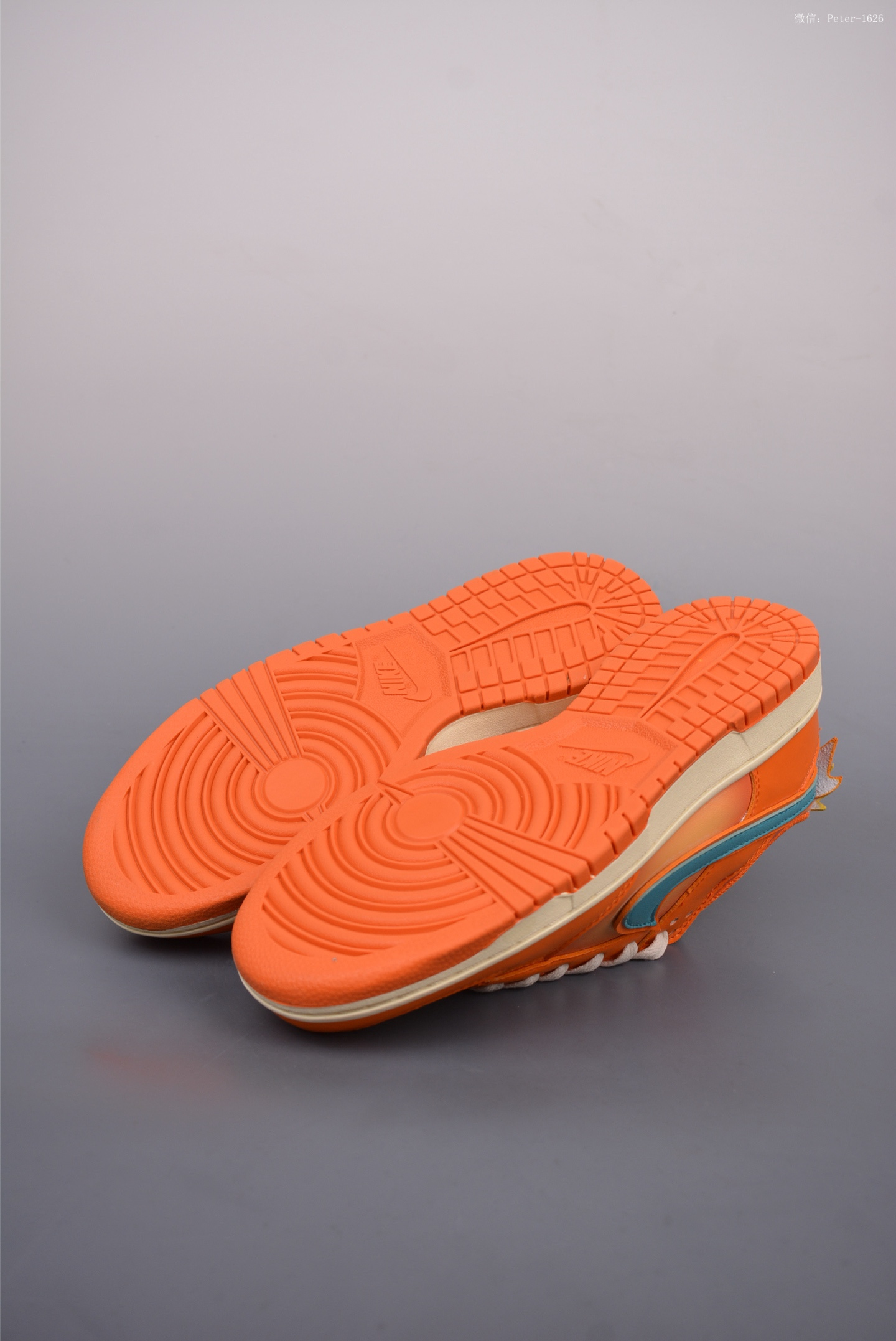 Charizard x Nike Dunk Low sneakers