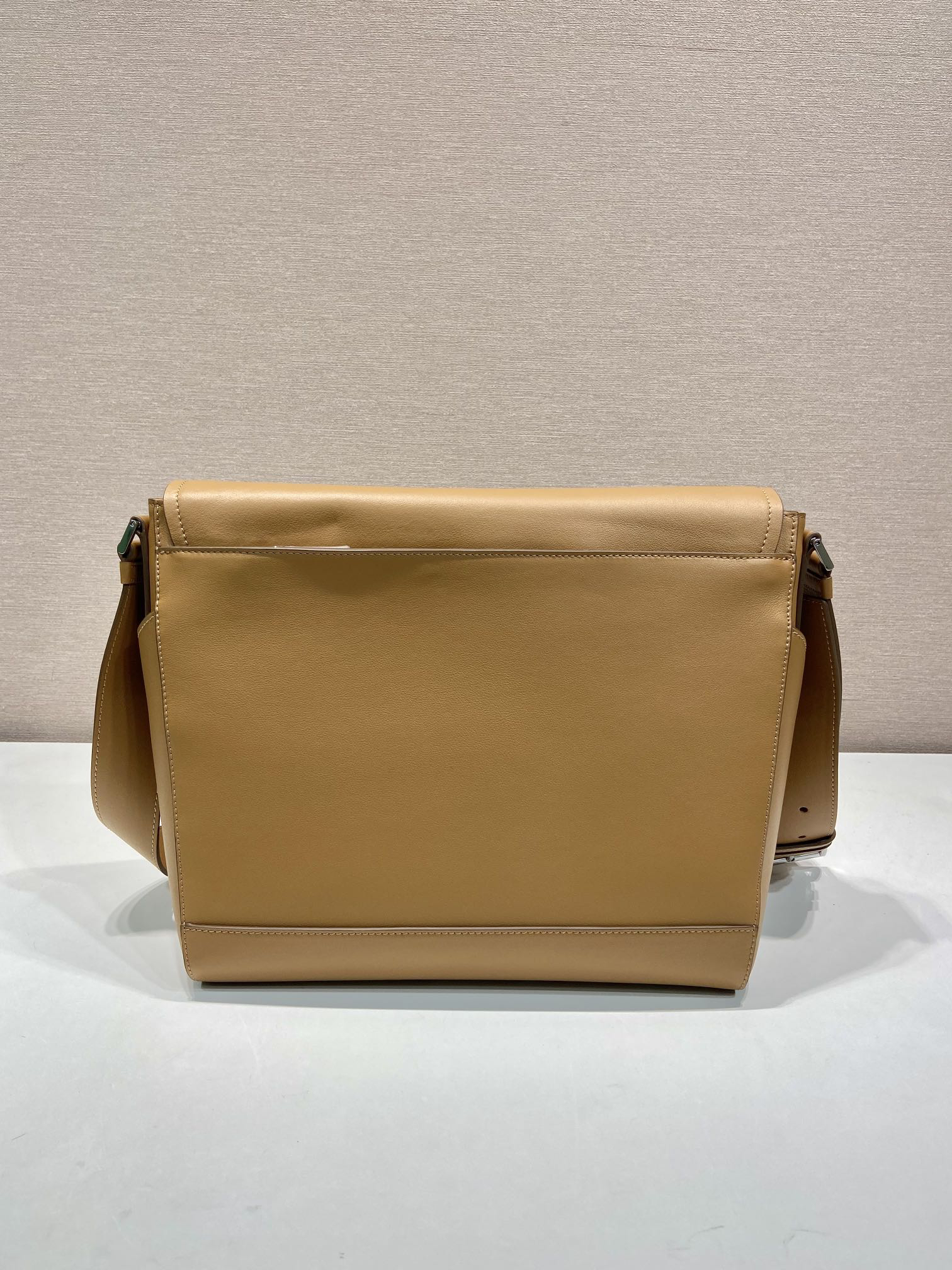 Prada New Large Messenger Bag 2VD068