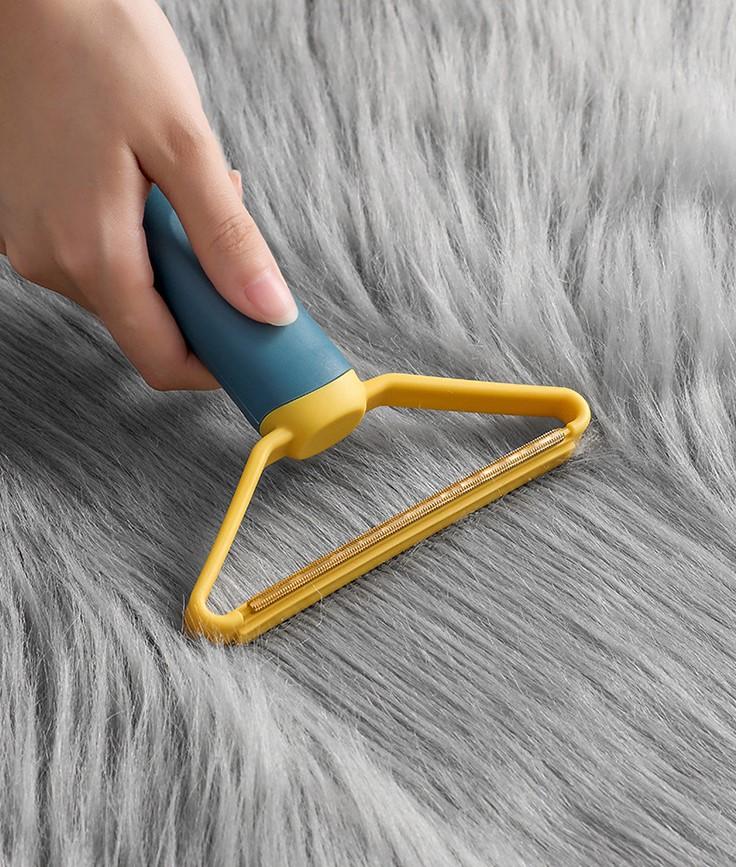 Lint/Dust Remover