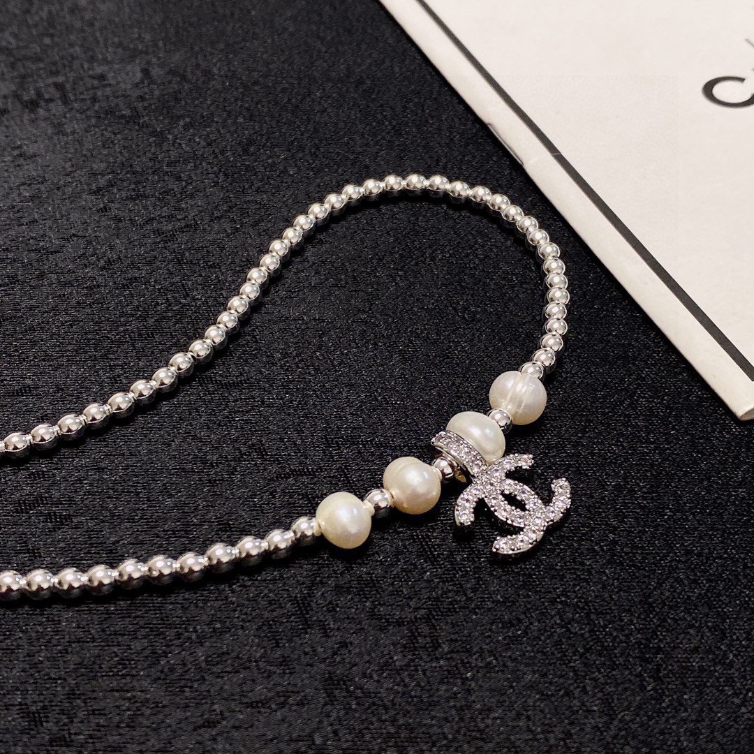 Chanel double c diamond pearl necklace