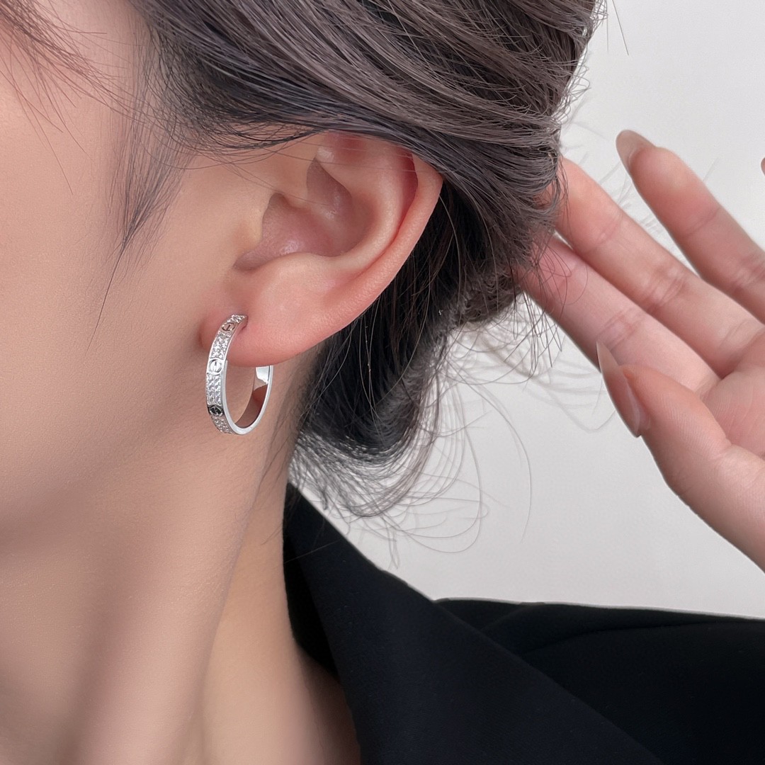 Cartier classic love star earrings