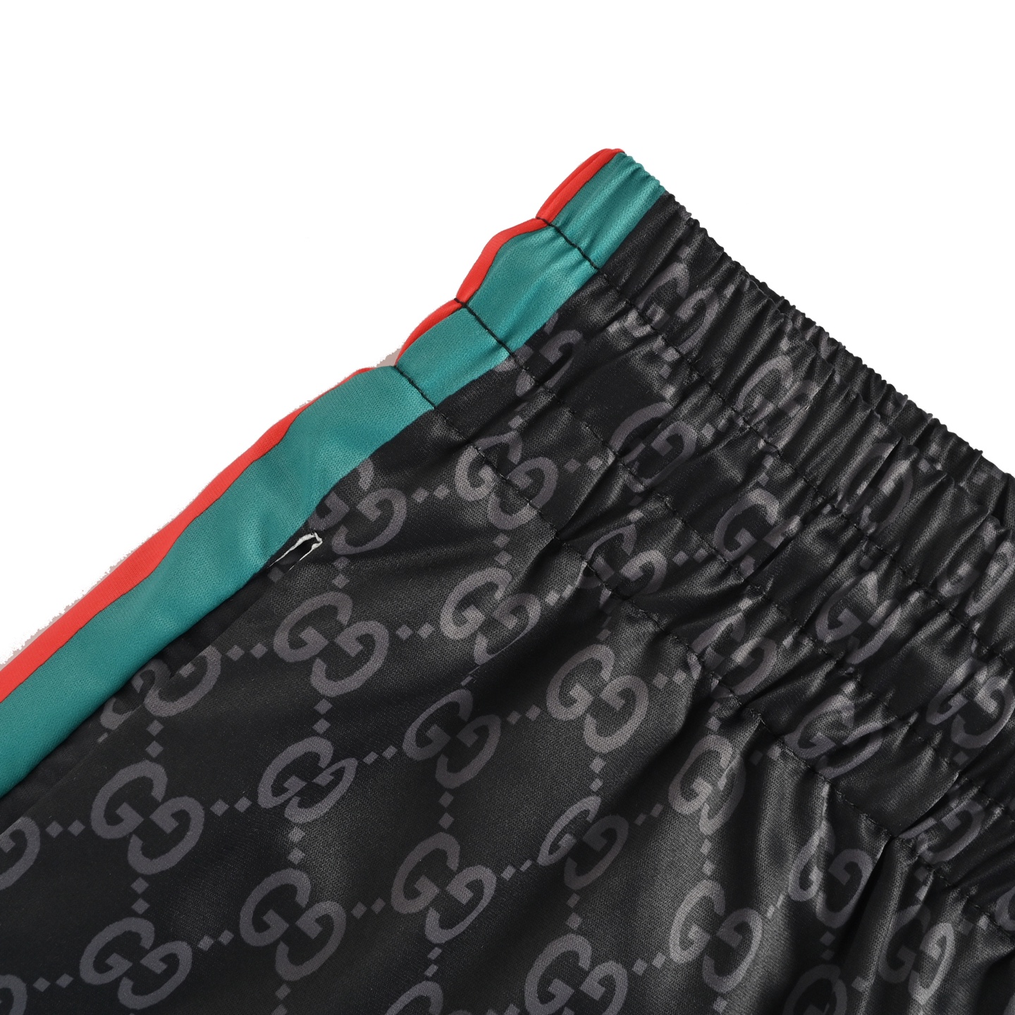 Gucci 25ss beach shorts with red and green side print