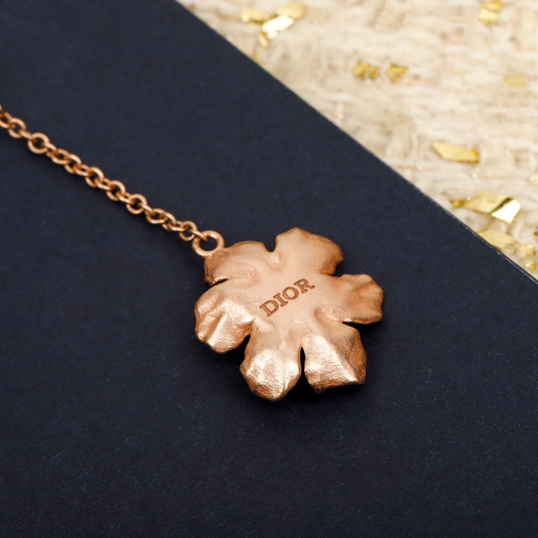 Dior cornflower pearl necklace