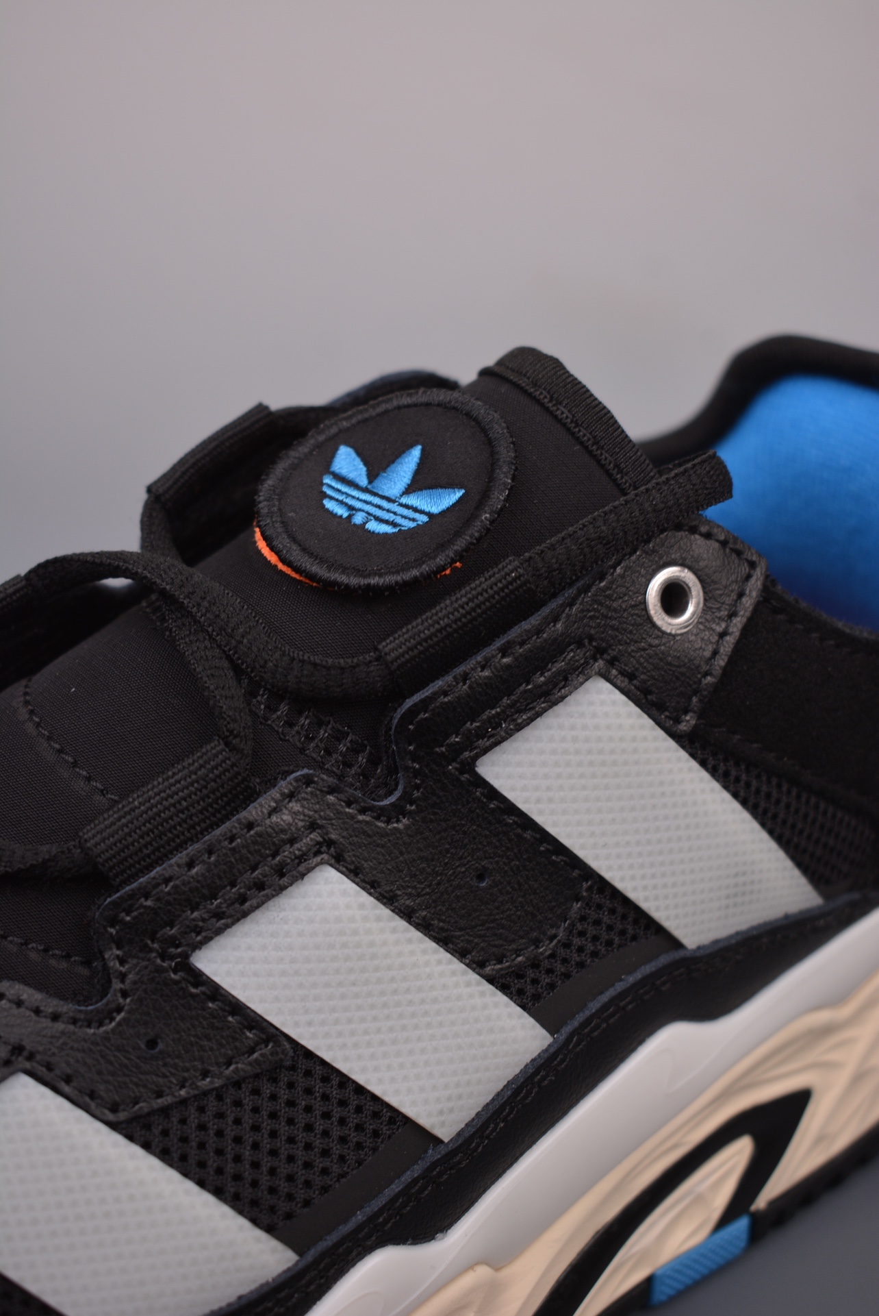 Adidas Originals Niteball Black White Blue FW2477