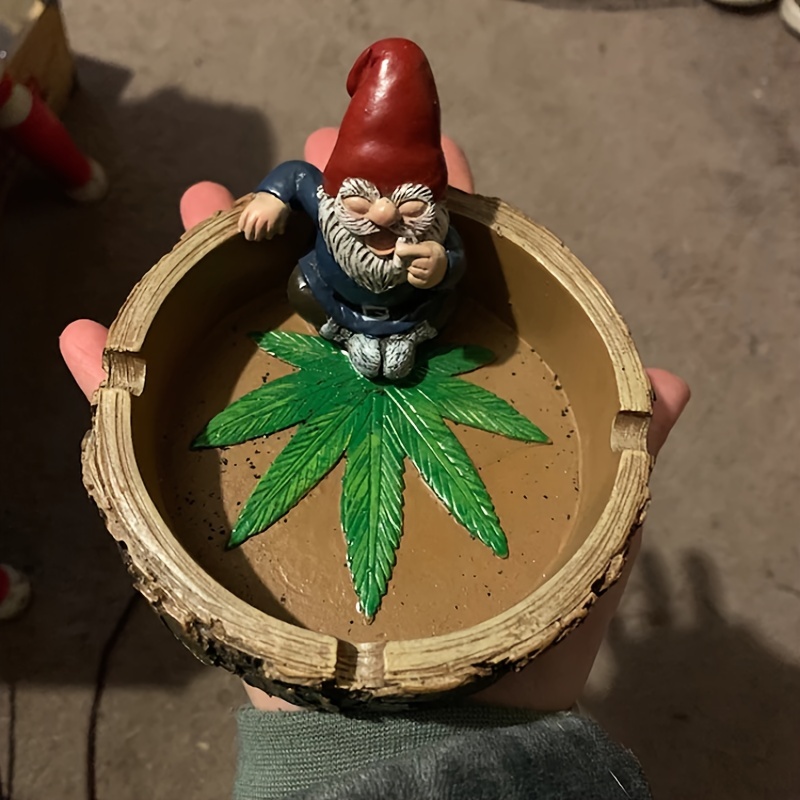 1pc Outdoor Garden Resin Handicraft Decorative Ornaments, Dwarf In The Bath Basin, Creative Home Office Ornaments, Multi-Functional Ashtray Ornaments