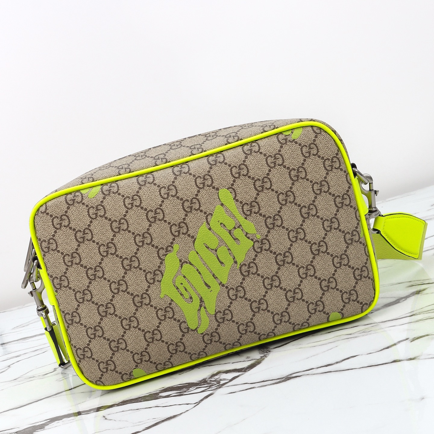 Gucci Medium crossbody bag with print 839380 FAEWN 9844