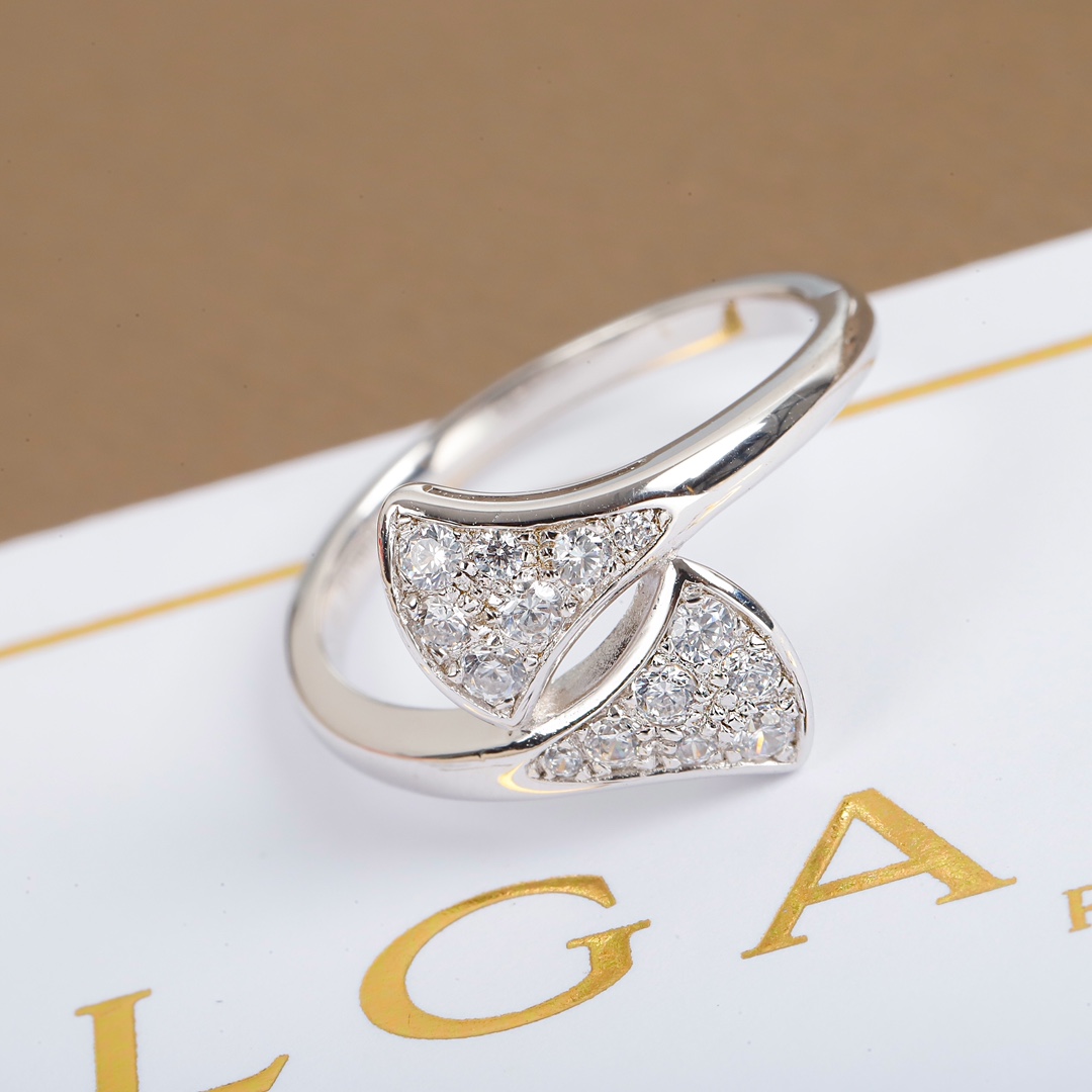 Bulgari Divas Dream Series Fan-Shaped Diamond Ring