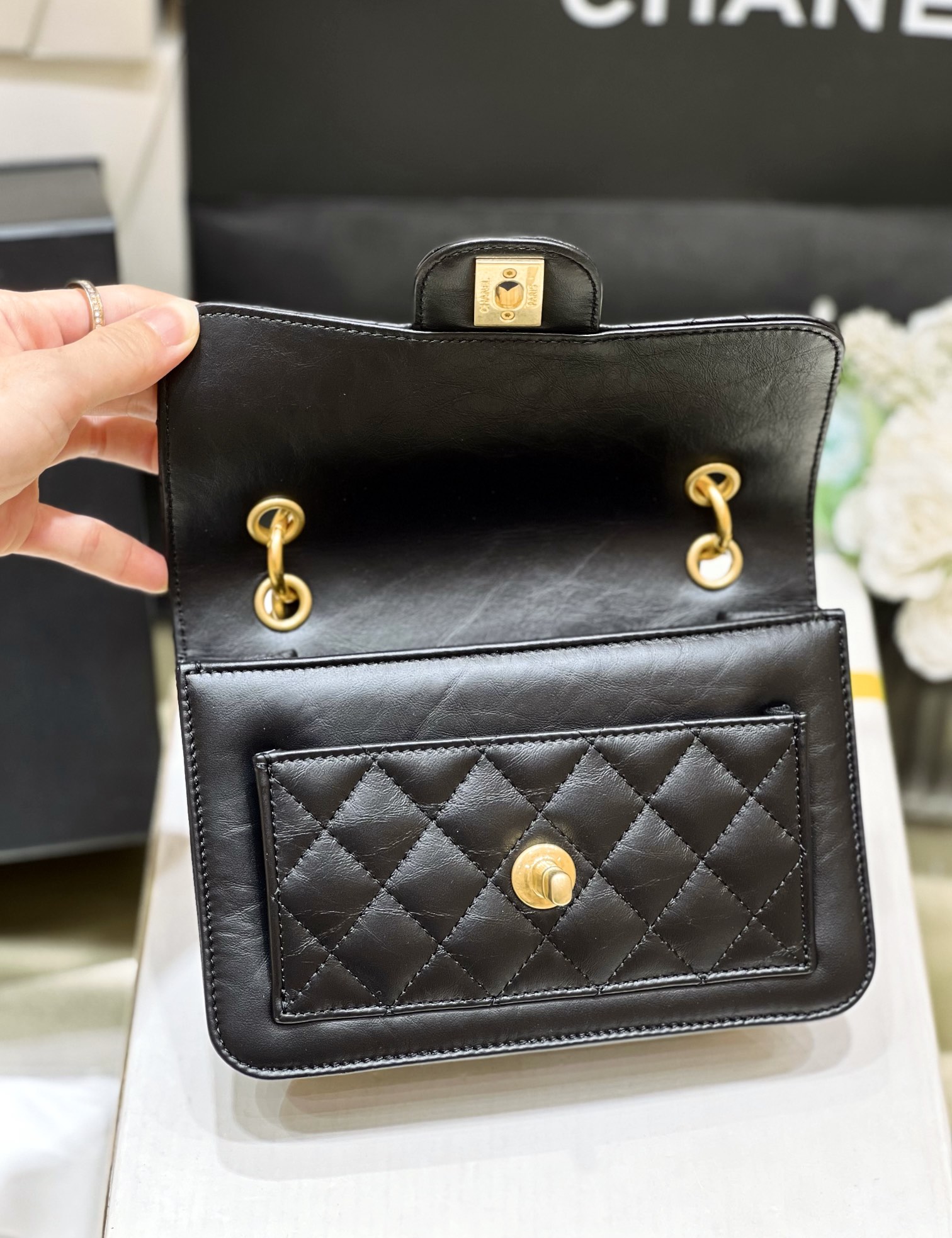 Chanel 23S Spring/Summer Collection Messenger Bag AS4051