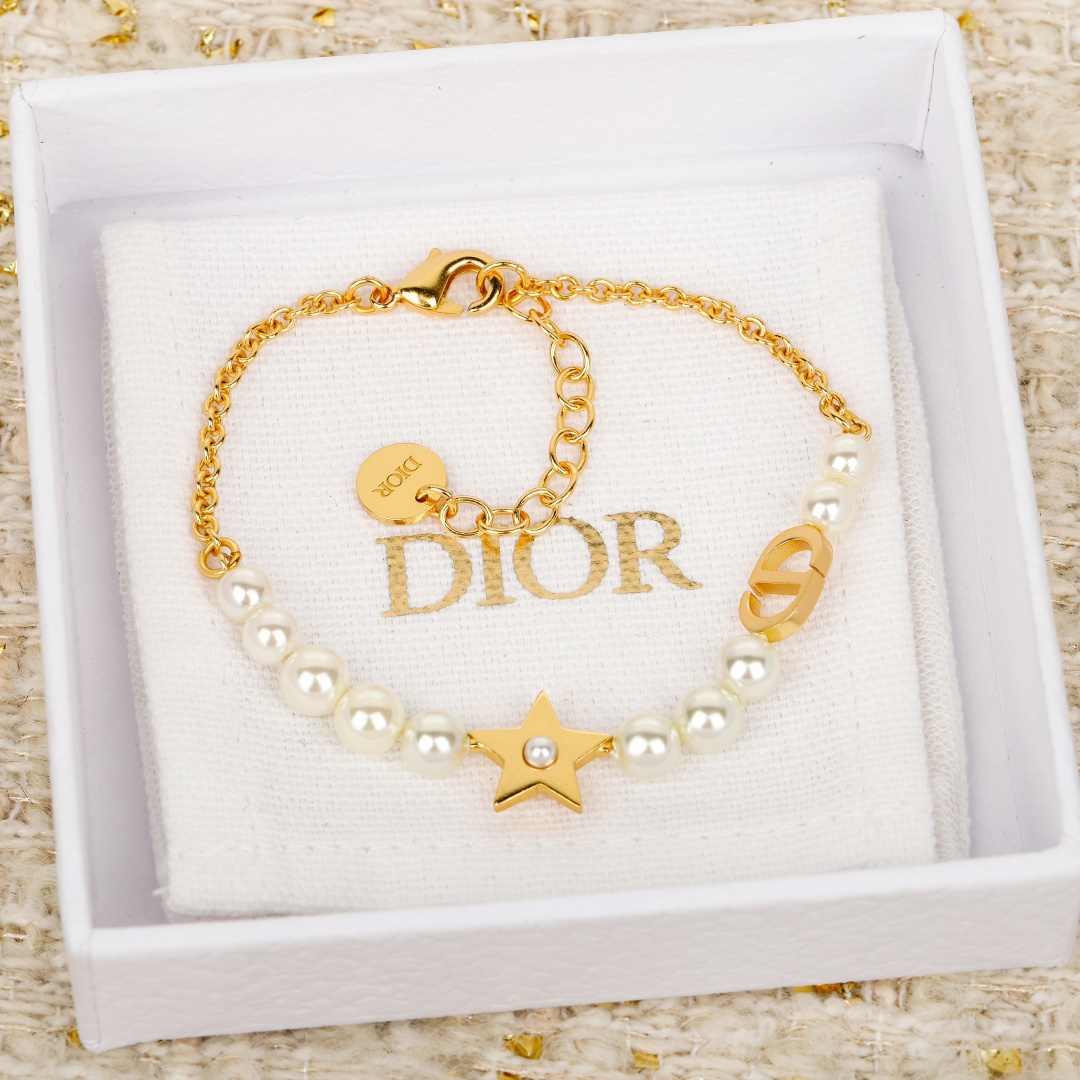Dior 25 Five-pointed Star CD Pearl Bracelet