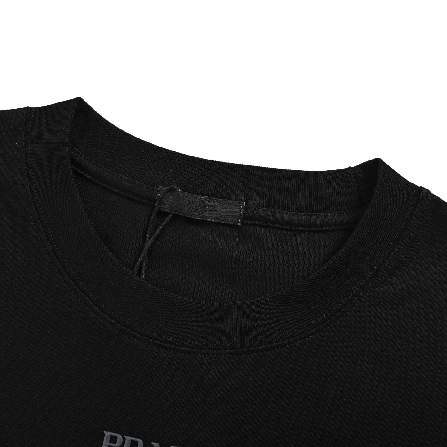 Prada 25ss short-sleeved shirt with triangle logo on the back