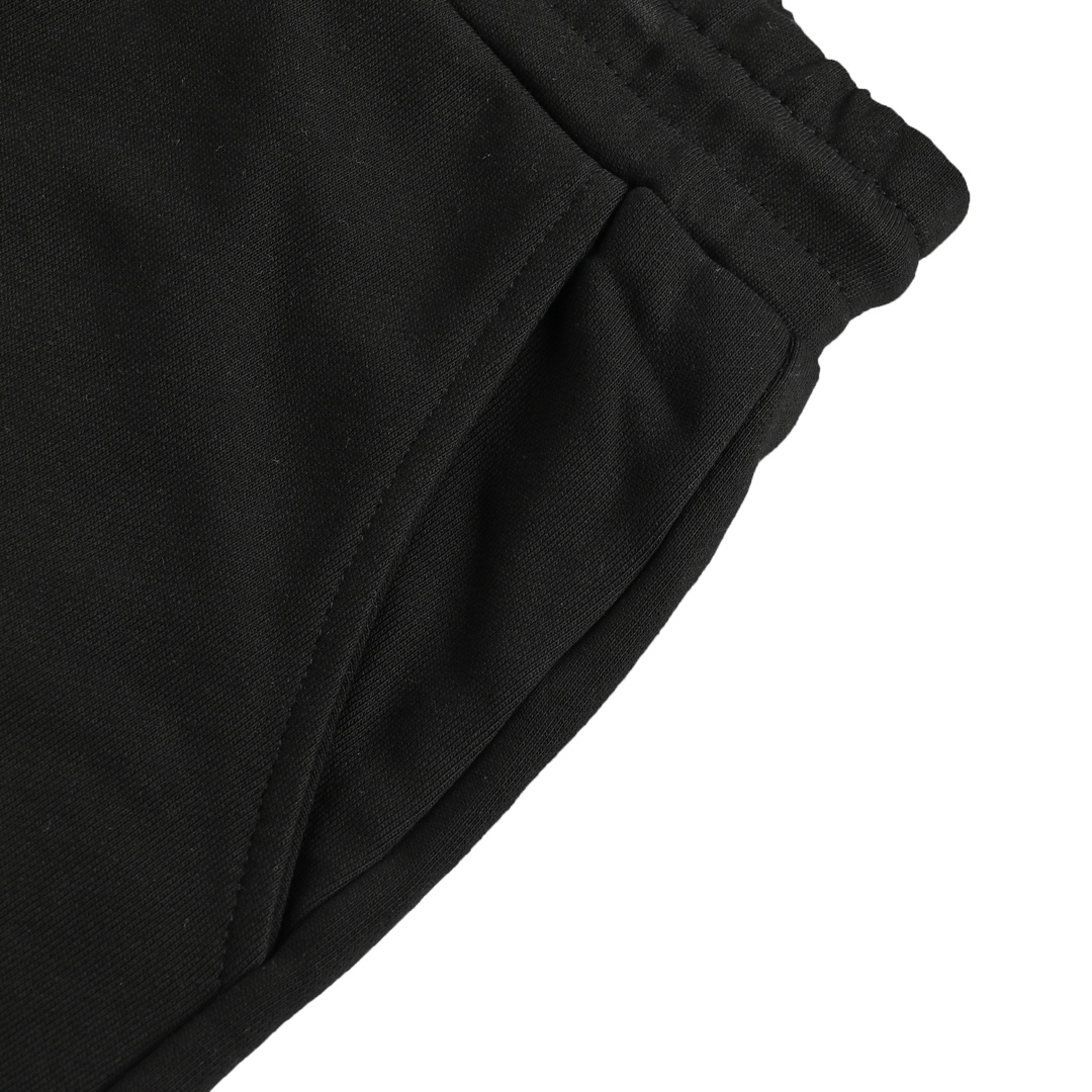 Balenciaga 24ss Gothic letter print shorts