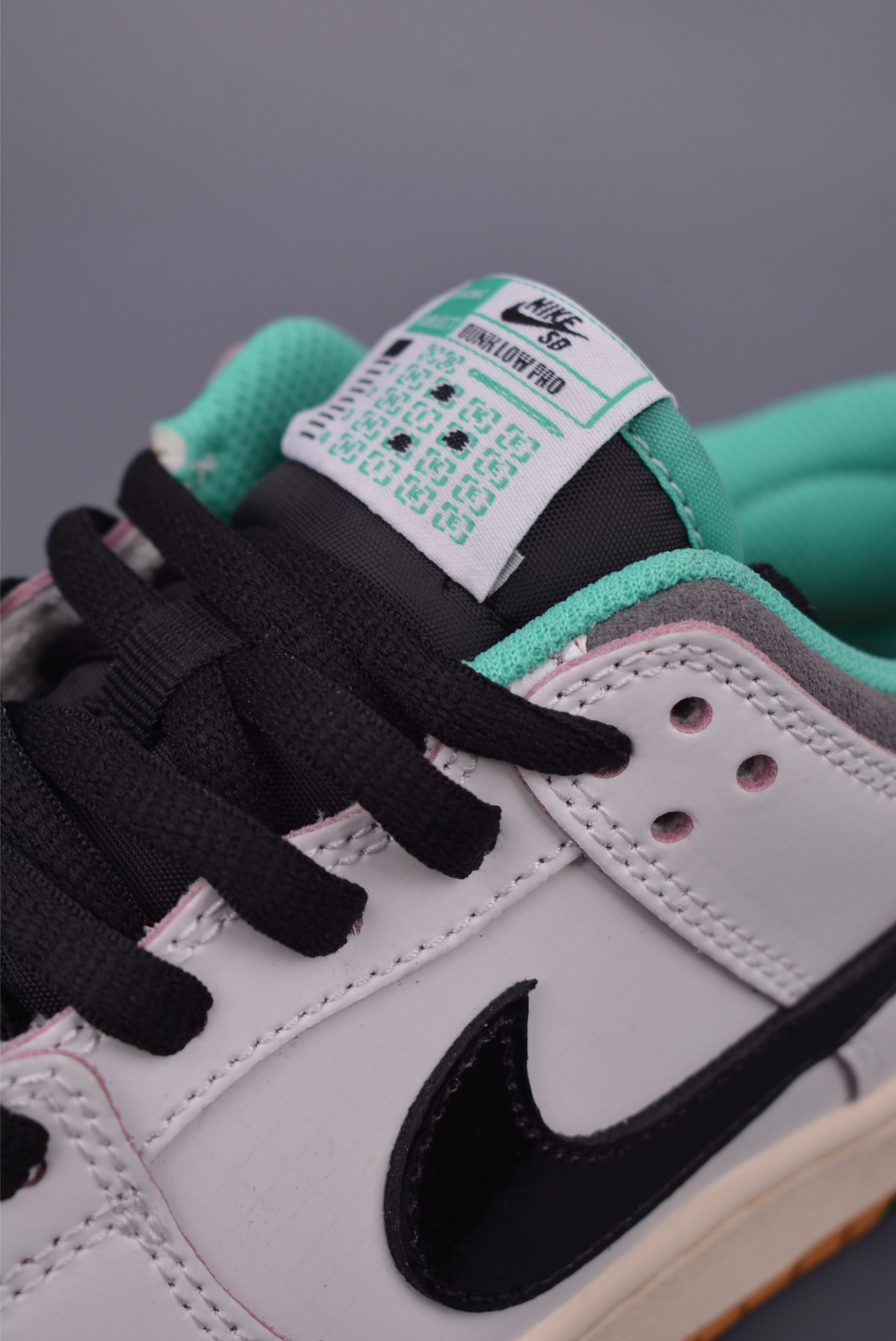 CSEF x Nike SB Dunk Low 'White Black' HJ4132-100