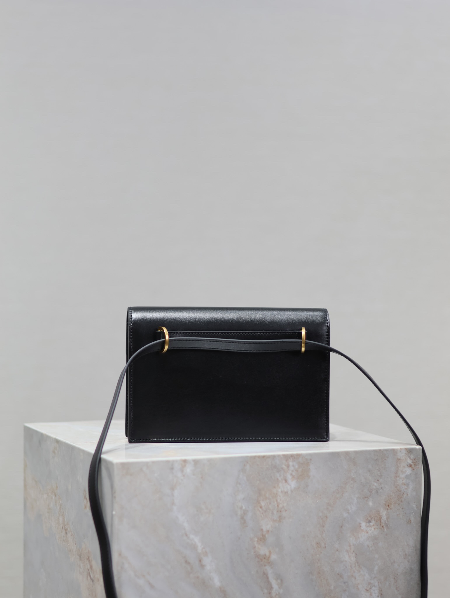 Yves Saint Laurent VOLTAIRE Crossbody Bag 785281