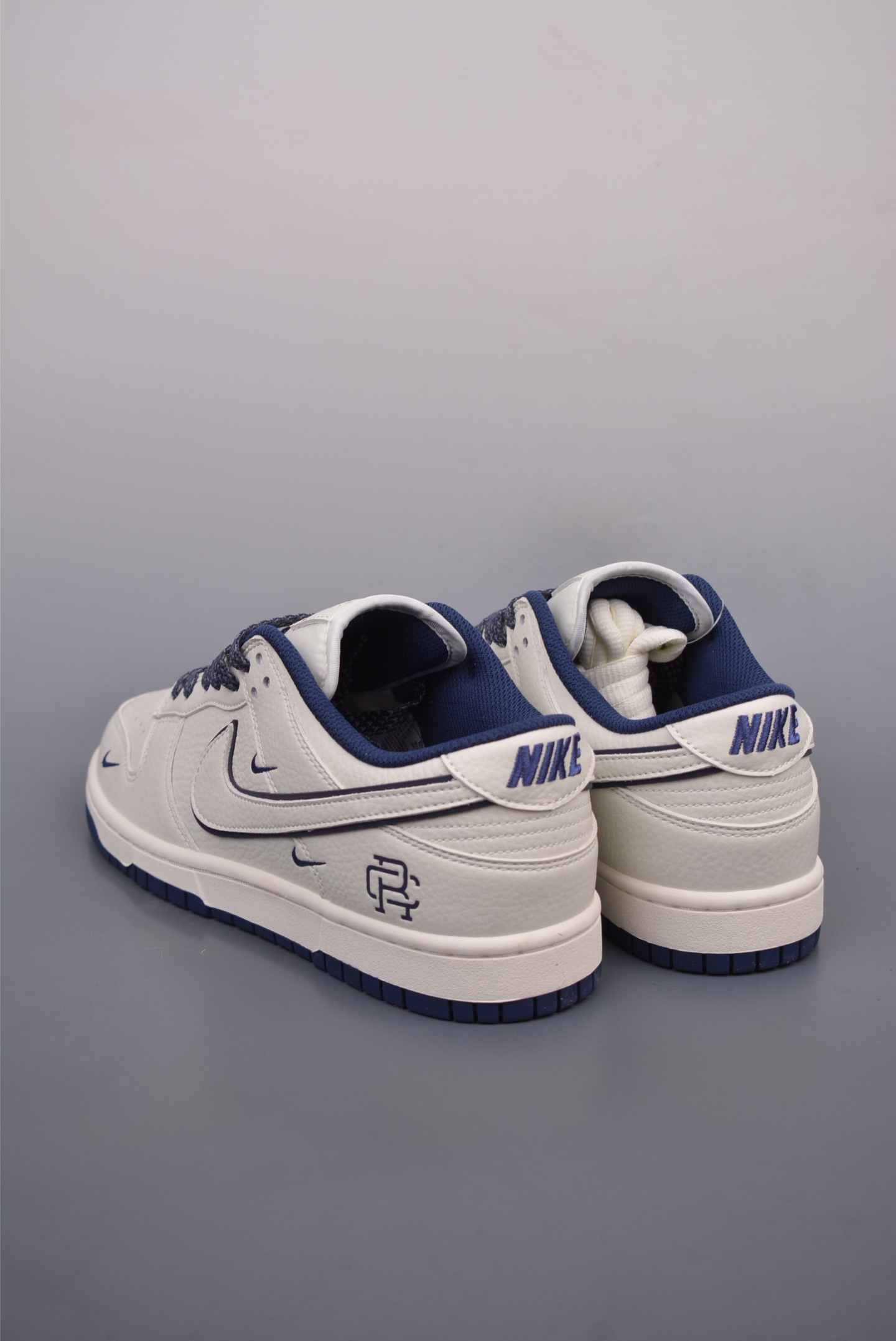 Fragment Design x Nike SB Dunk Low White Blue RC3085-891