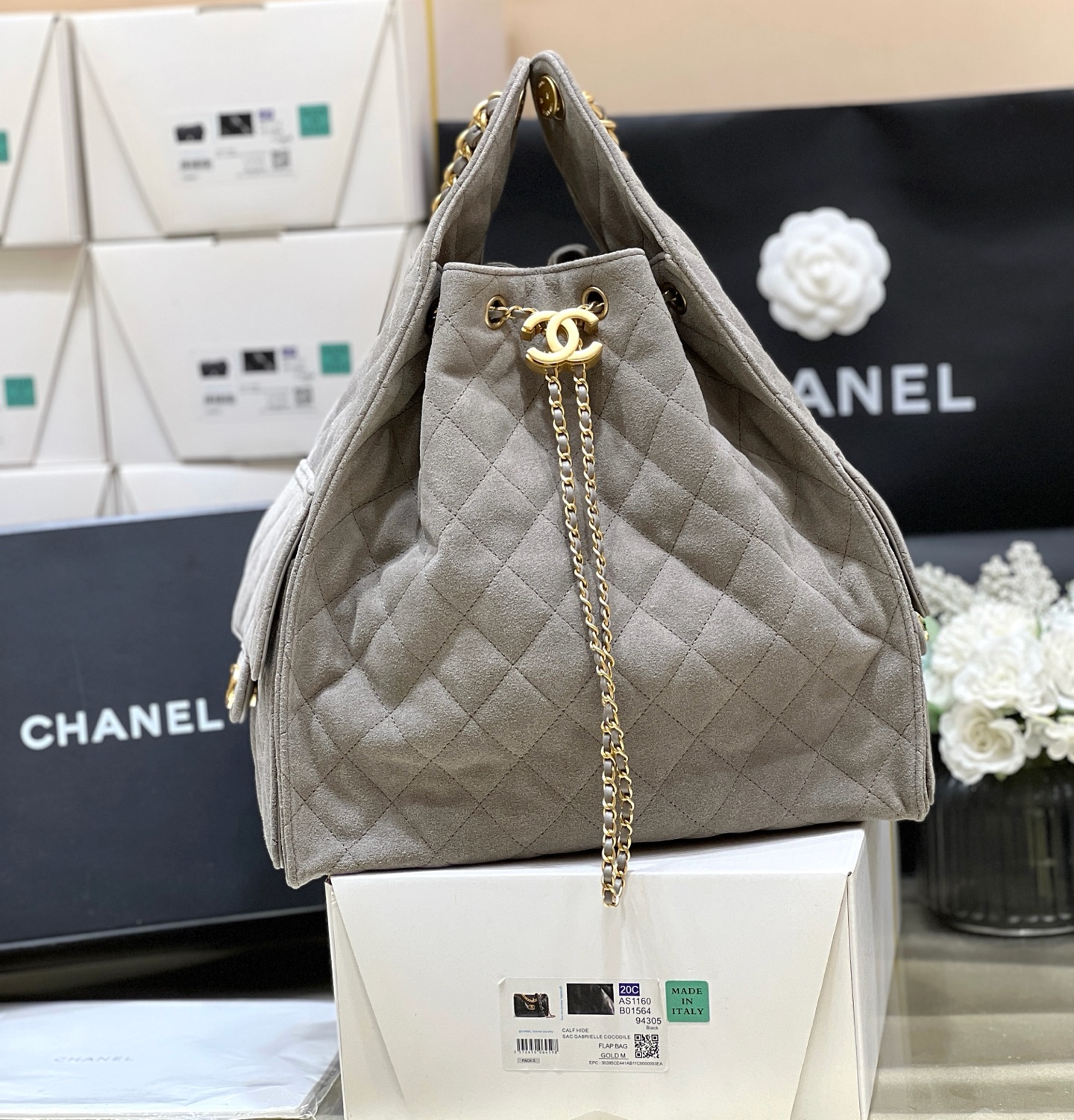 Chanel 25C early spring series hobo underarm bag large size AS5311