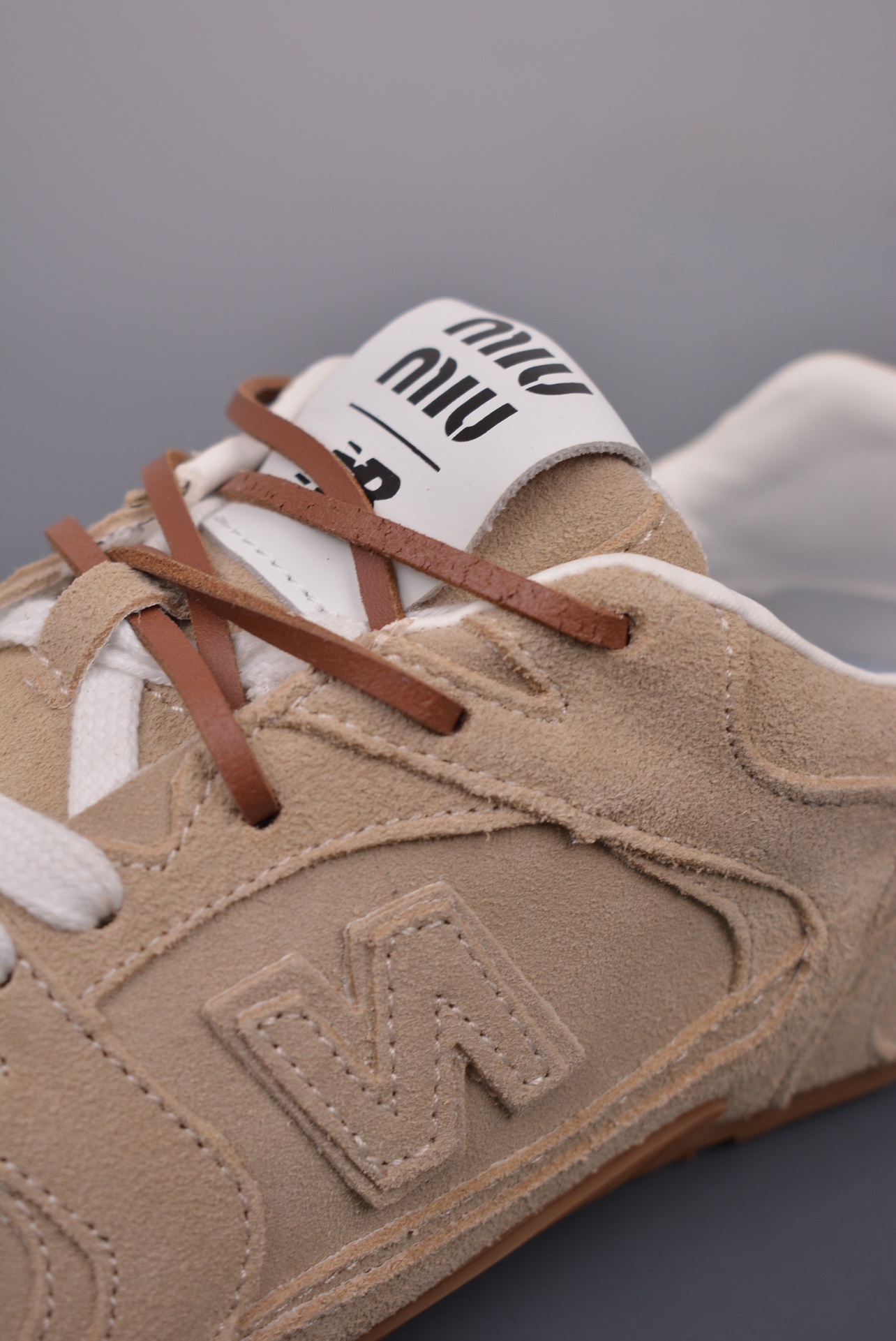 Miu Miu x New Balance 530 SL 