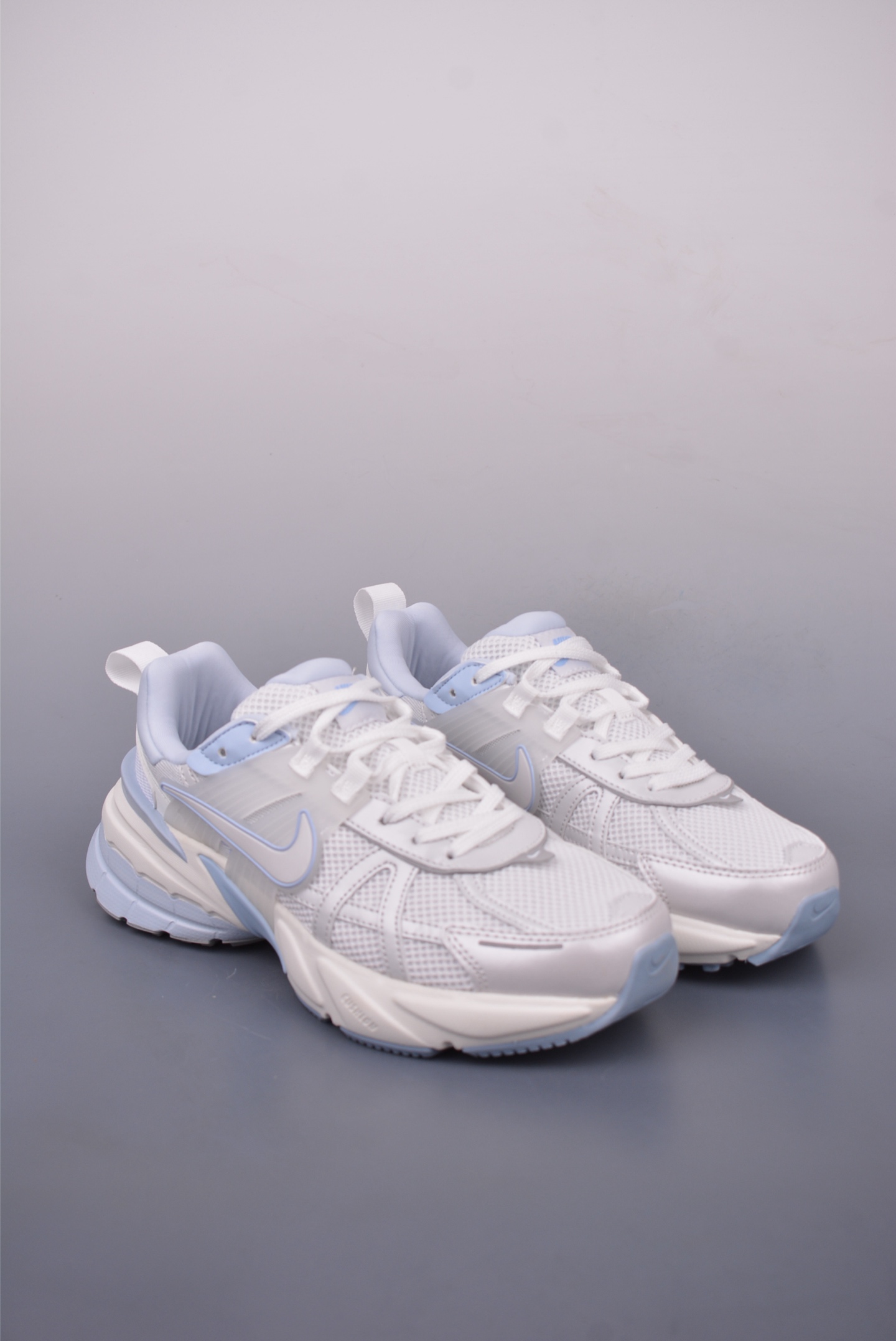Nike Wmns V2K Runtekk Low running shoes White Silver Light Blue FD0736-009