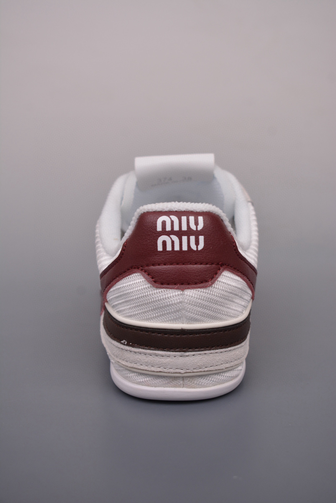 Miu Miu BELLALILY new German training shoes gray, white and red 5E333E