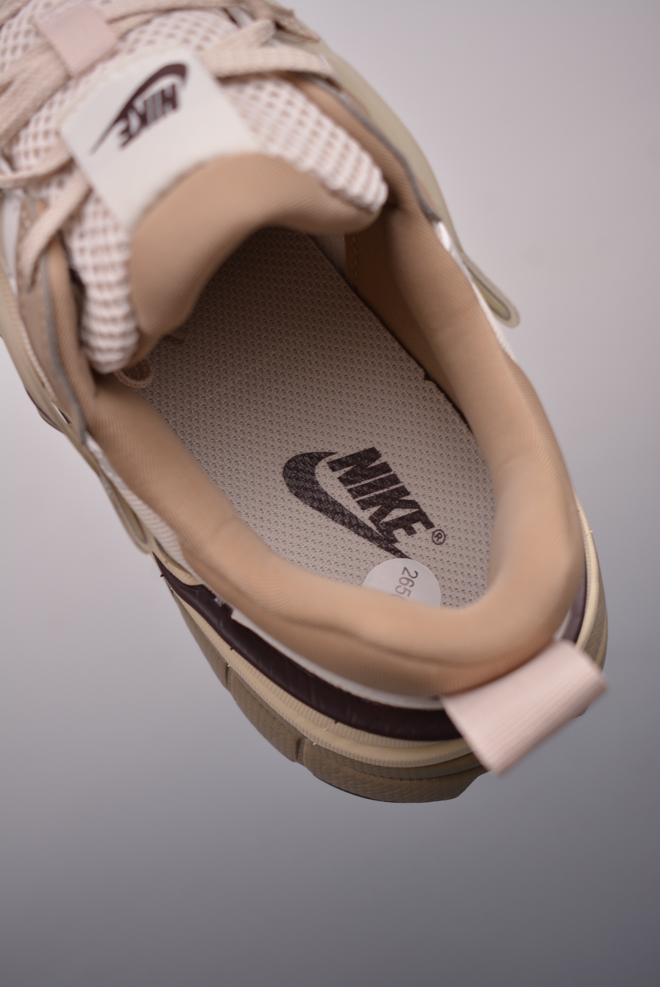 Nike Wmns V2K Runtekk Low Sail Tan Brown FD0736-103