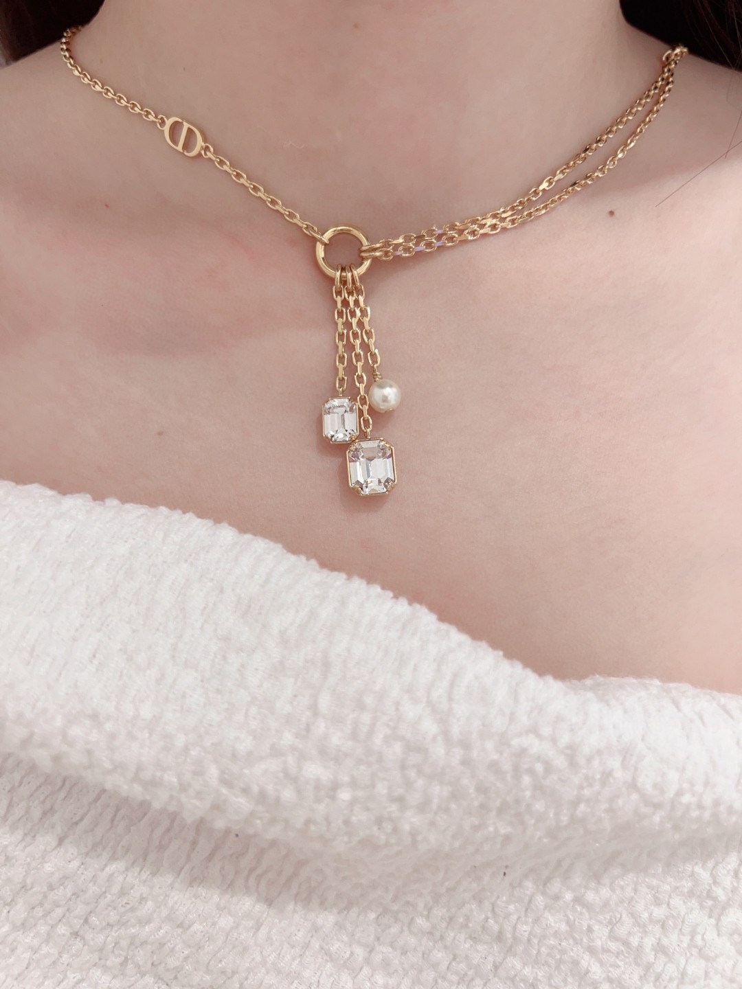 Dior one bead two diamond necklace
