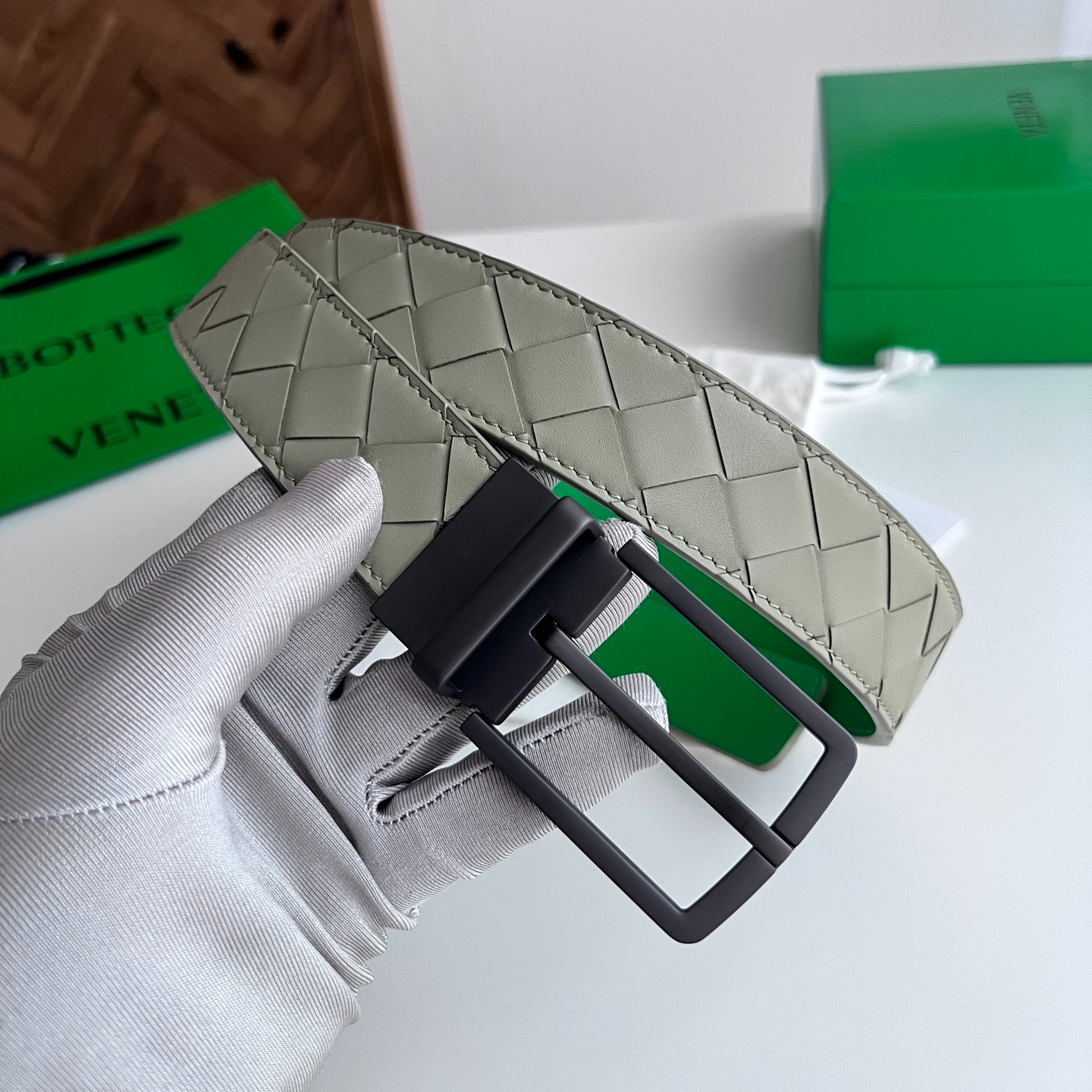 Bottega Veneta intreccio woven cowhide double-sided waistband with a width of 3.5cm