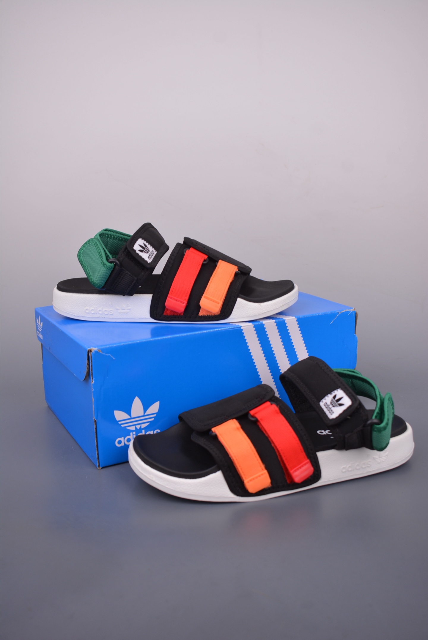 Adilette Sandal 4.0 HP3096