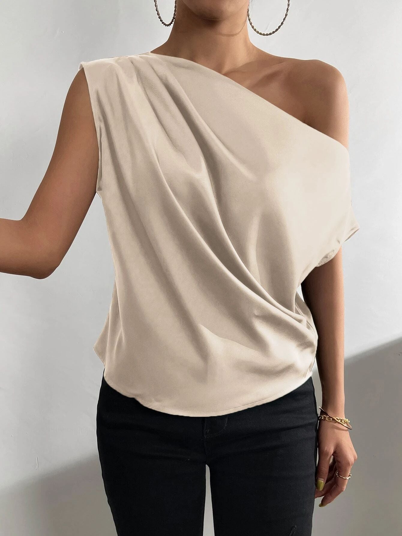 Asymmetric Vest with Diagonal Collar and Pinch Pleated Design for Women