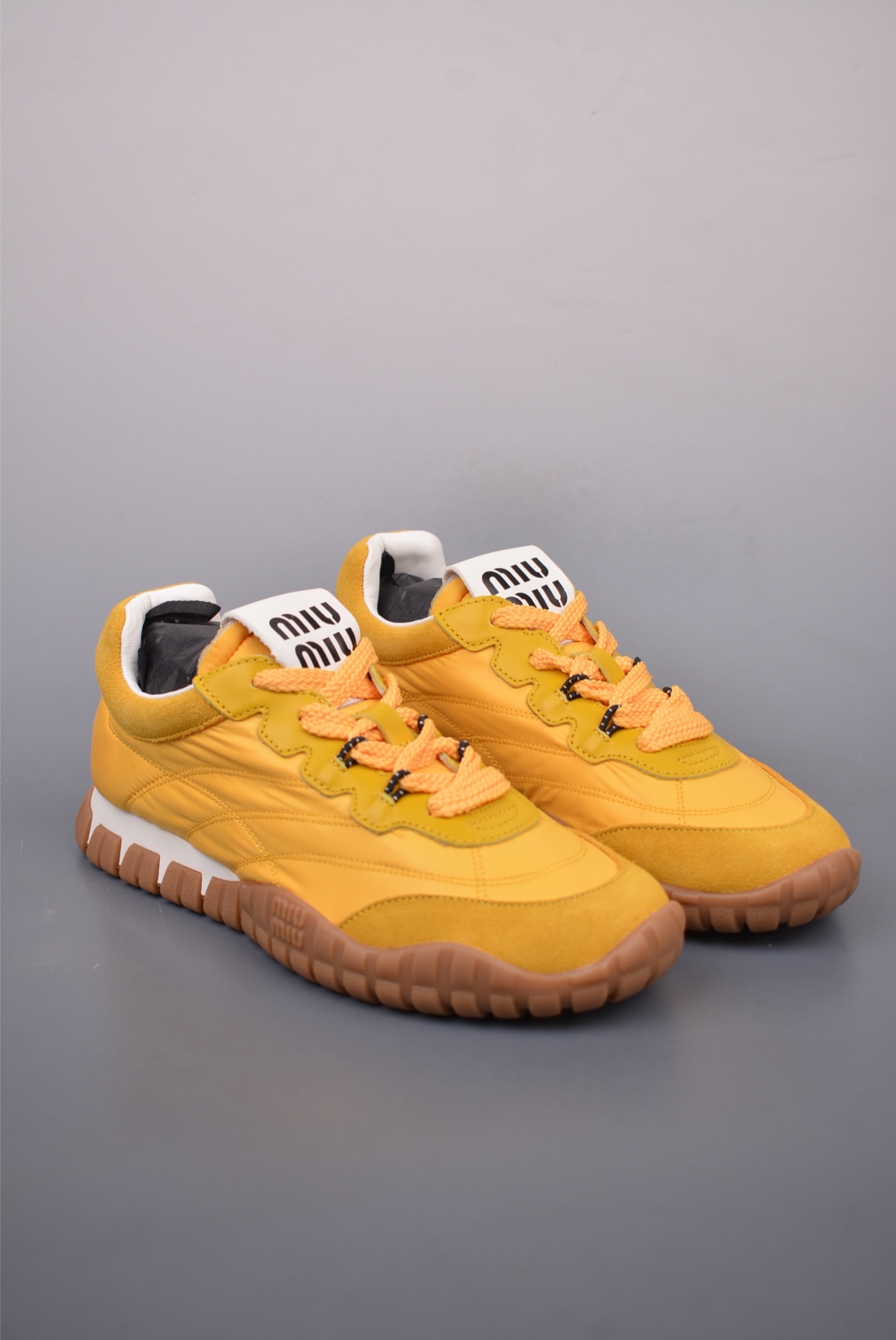 Miu Miu Tyre Low Sneakers 