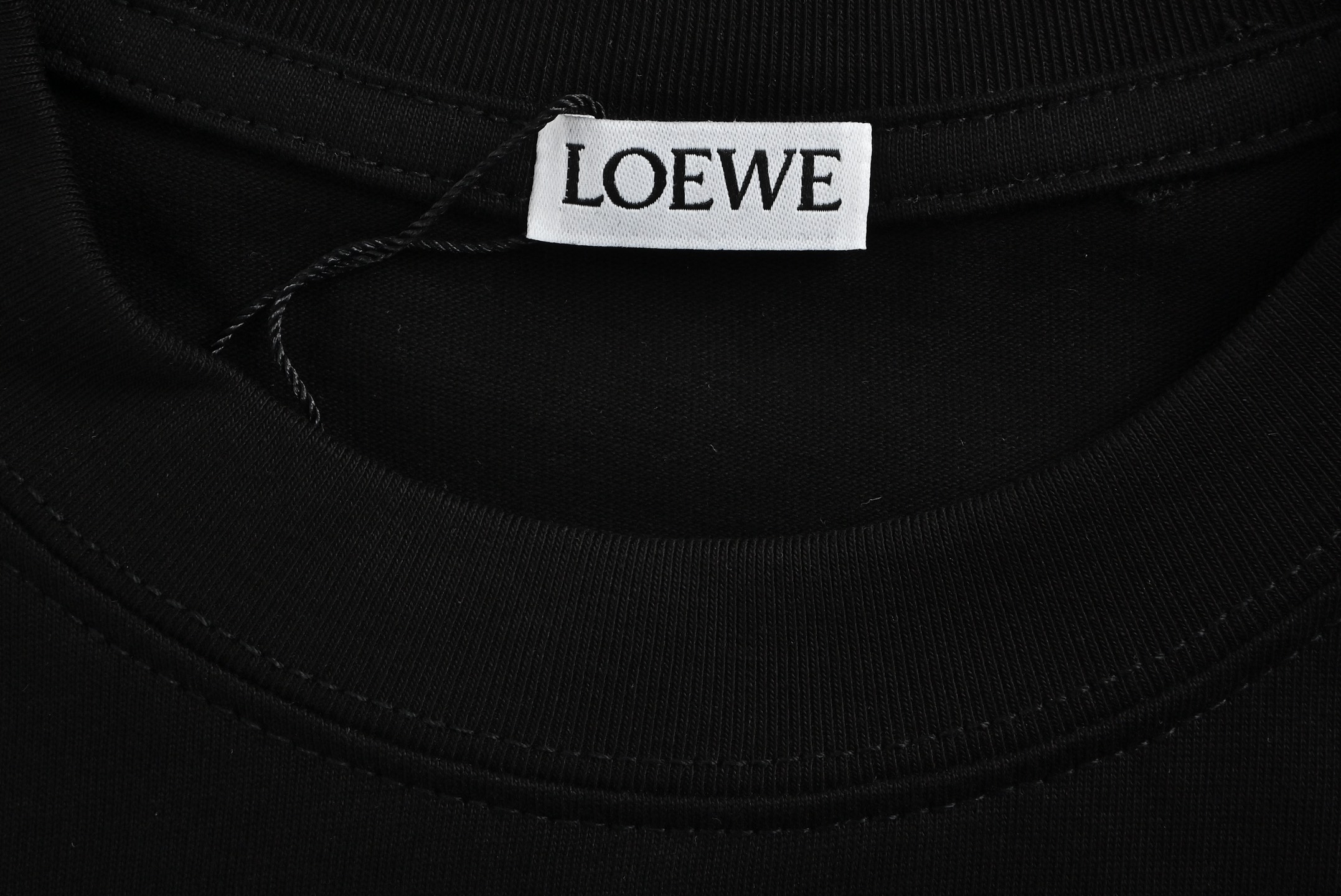 Loewe 24ss short-sleeved shirt with embossed logo on pocket