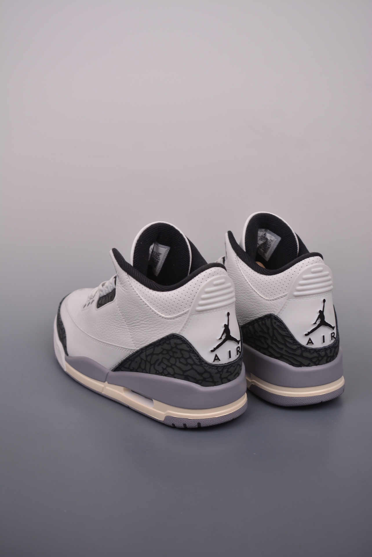 Air Jordan 3 RetroCement Grey CT8532-10