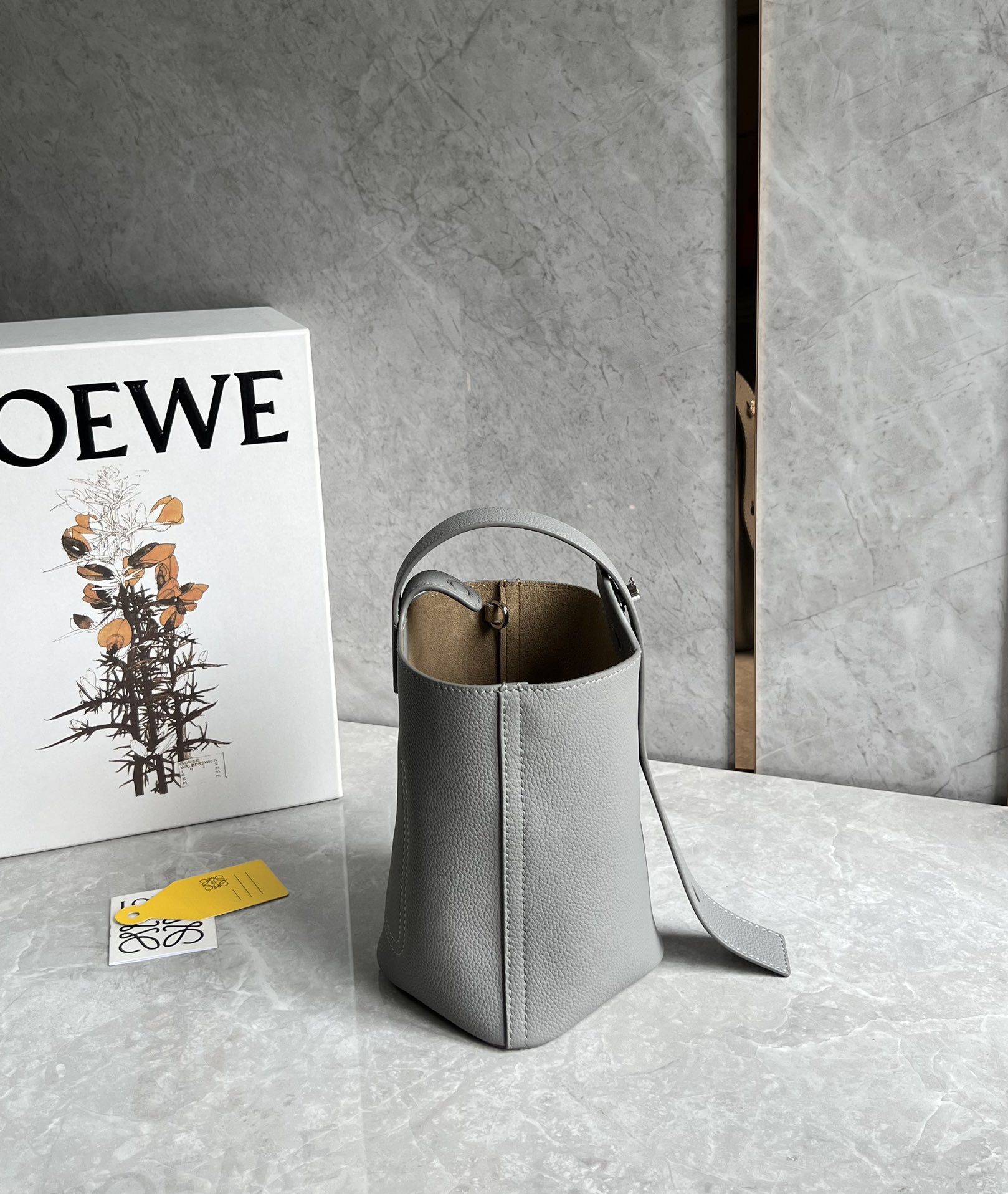 Loewe Pebble mini bucket bag 0705