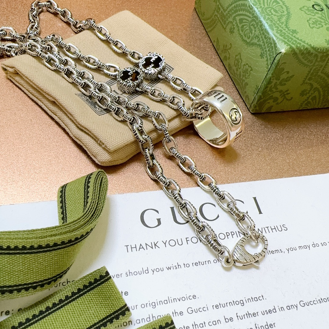 Gucci Anger Forest Series GG Ring Vintage Necklace