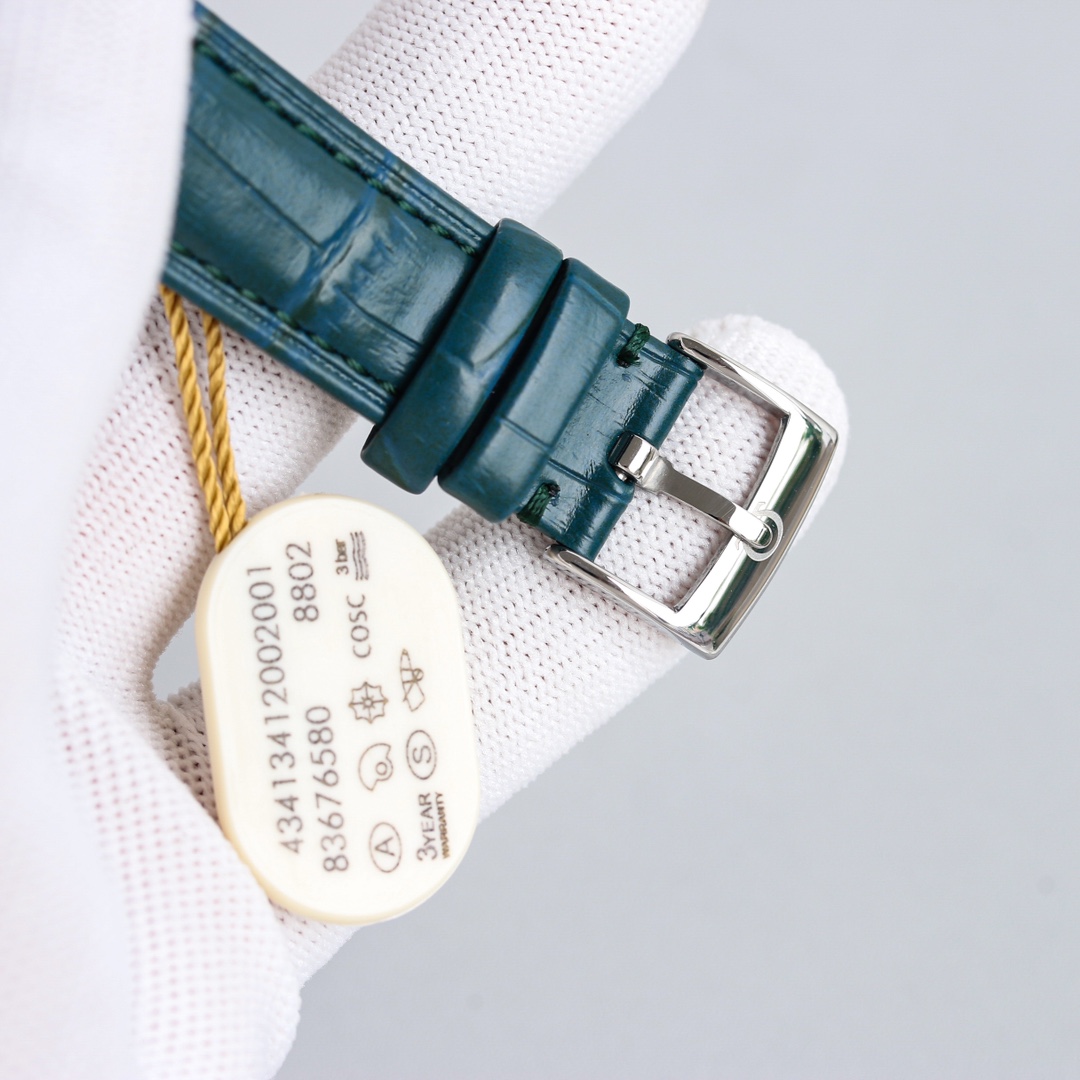 Omega De Ville series elegant small seconds