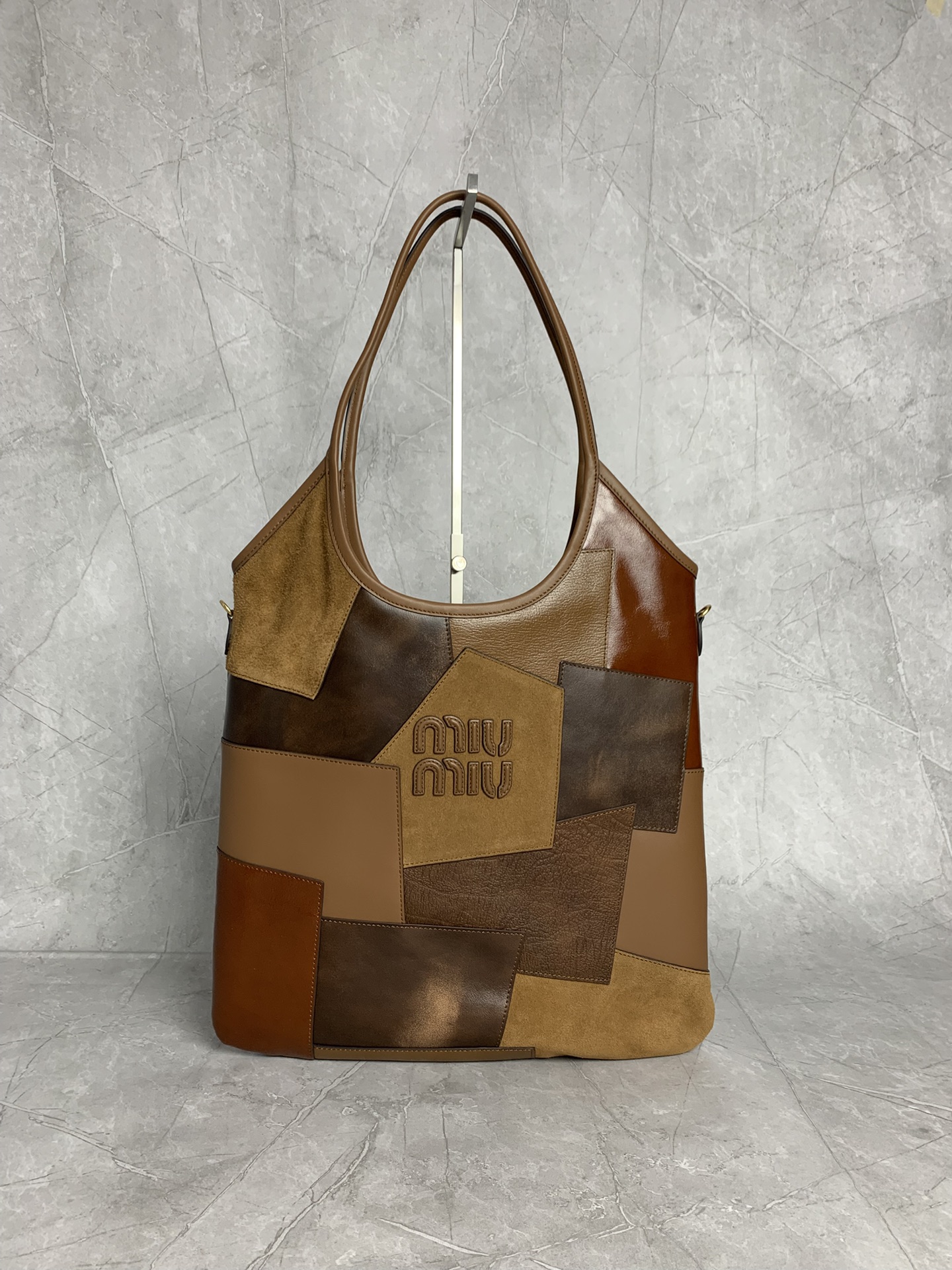 Miu Miu hobo tote 5BG231