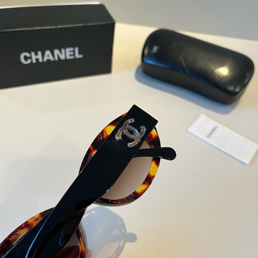 Chanel round frame sunglasses