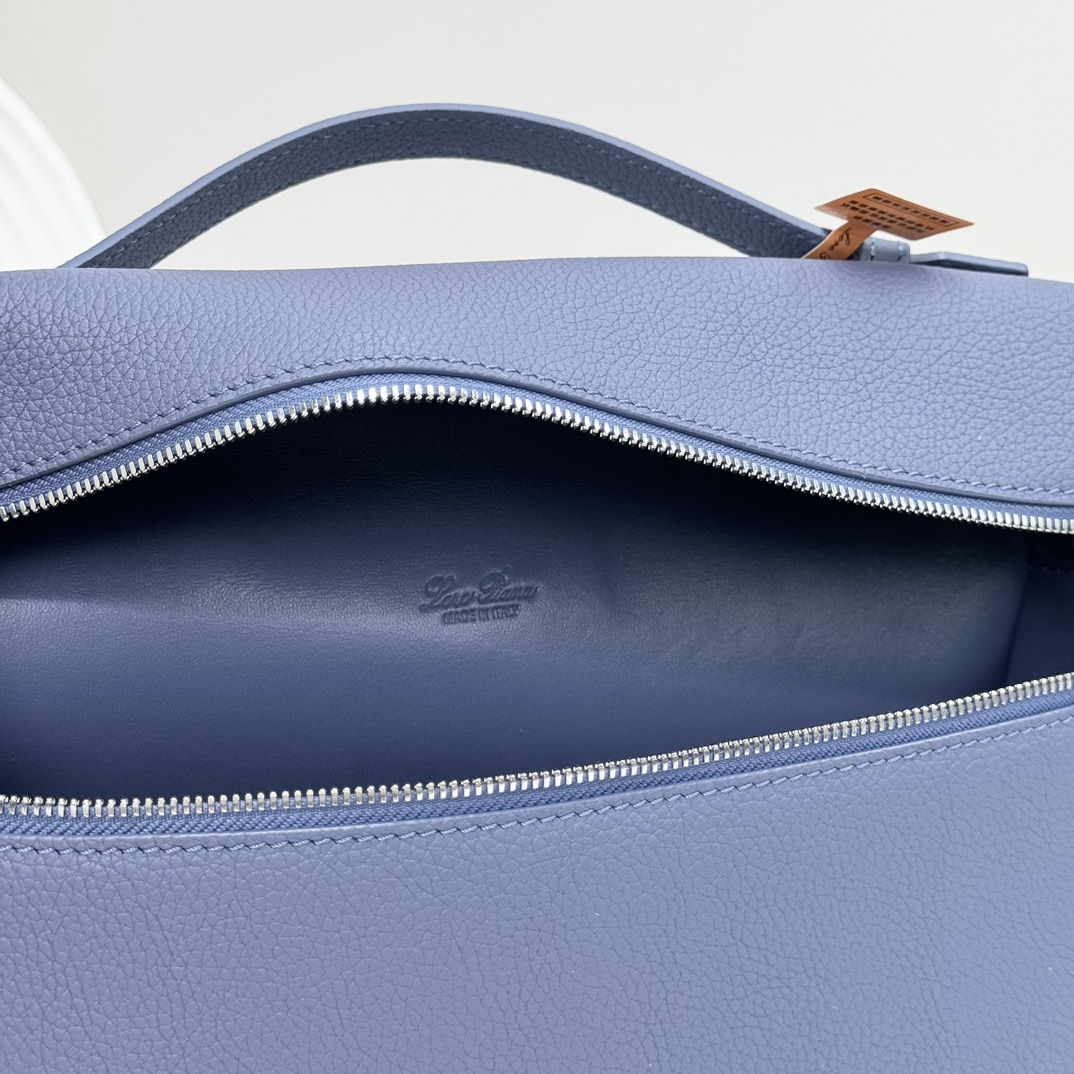 Loro Piana Extra poet L27 Clutch FAI8511