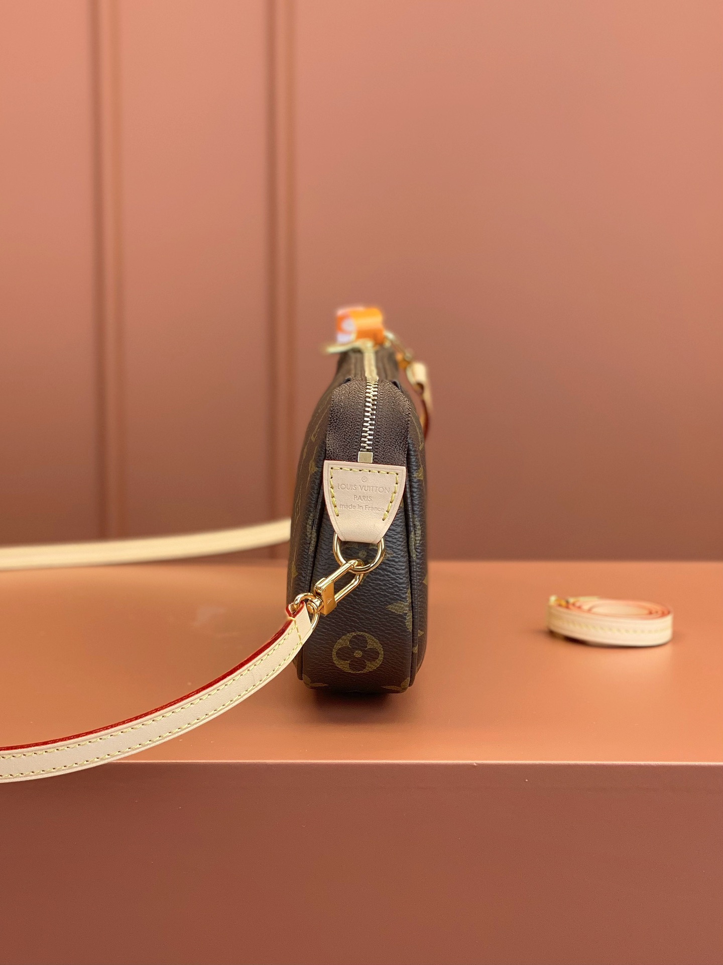 Louis Vuitton Mahjong Bag M40712