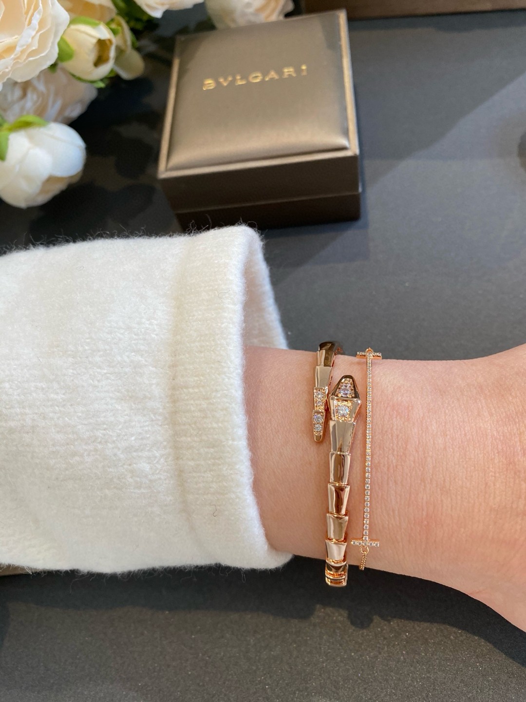 Bulgari head and tail diamond elastic snake bracelet