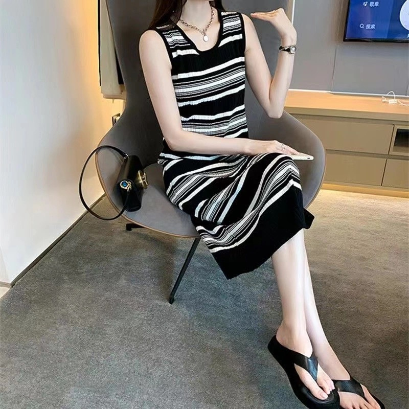 Thin sleeveless temperament Striped knitted dress French style