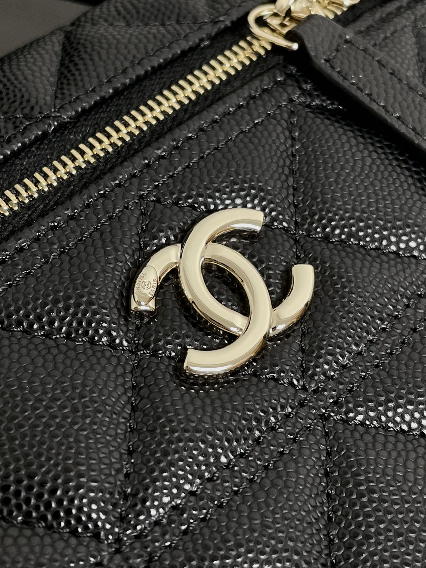 Chanel 25C LP Box Bag 99432