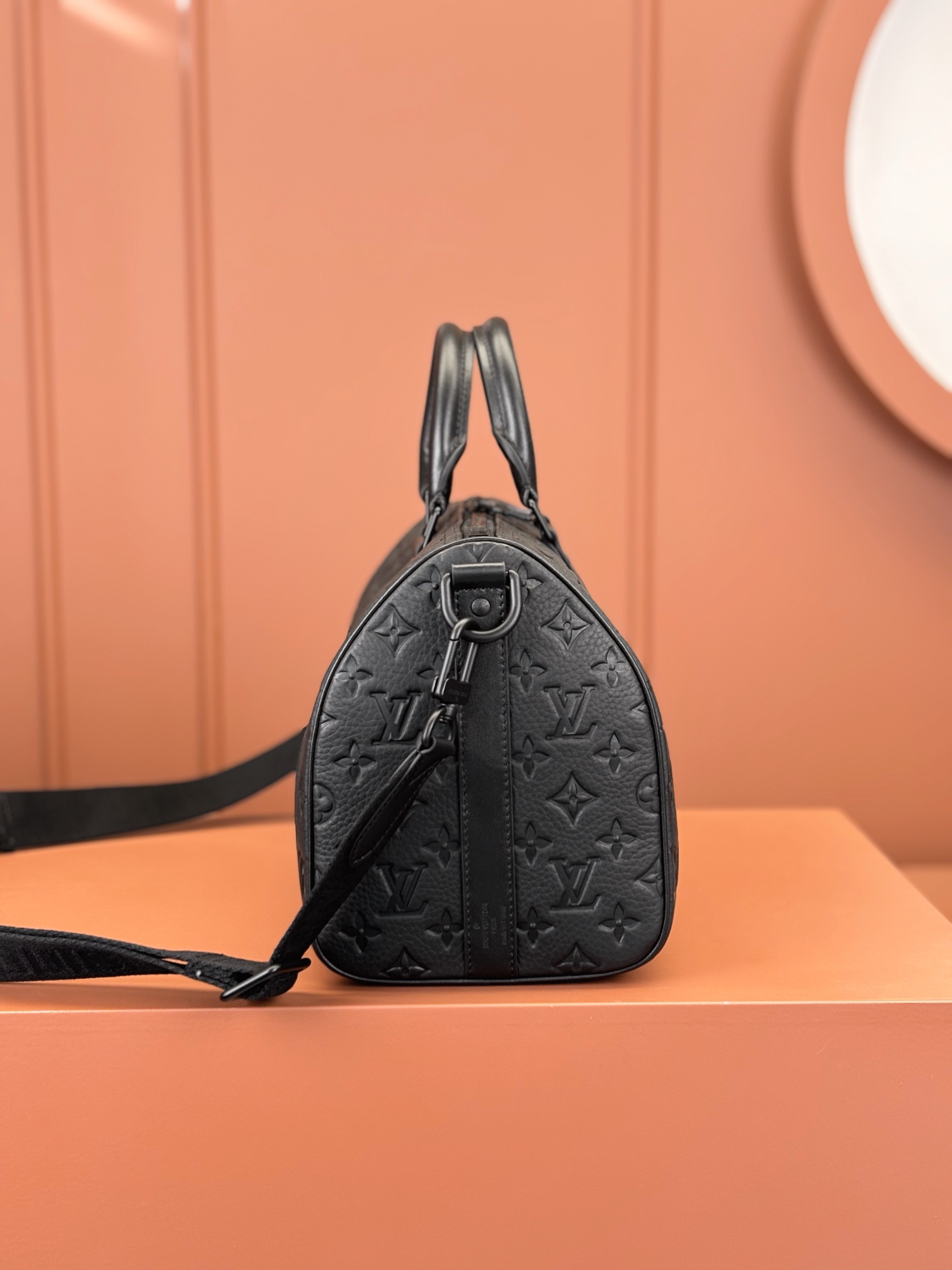 Louis Vuitton KEEPALL BANDOULIÈRE 35 Handbag M22765