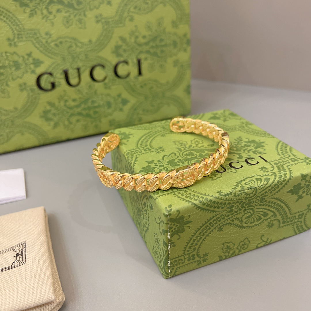 Gucci GG Flat Gold Bracelet