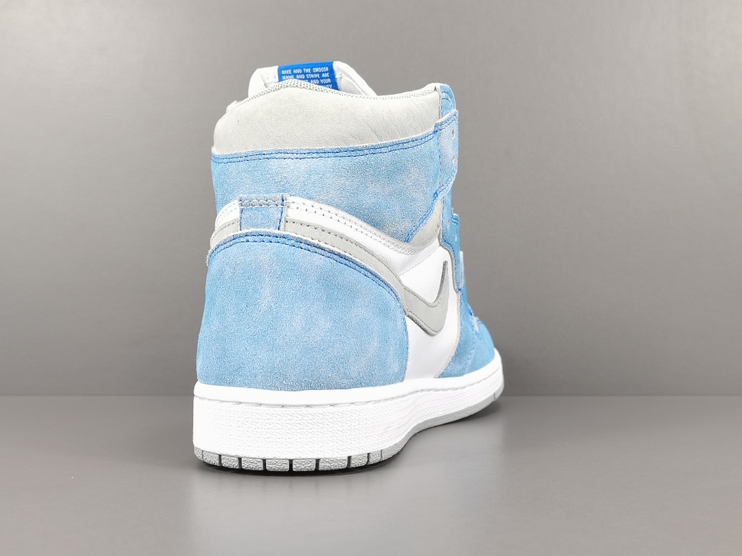 Air Jordan 1 Retro High OG Hyper Royal 555088-402