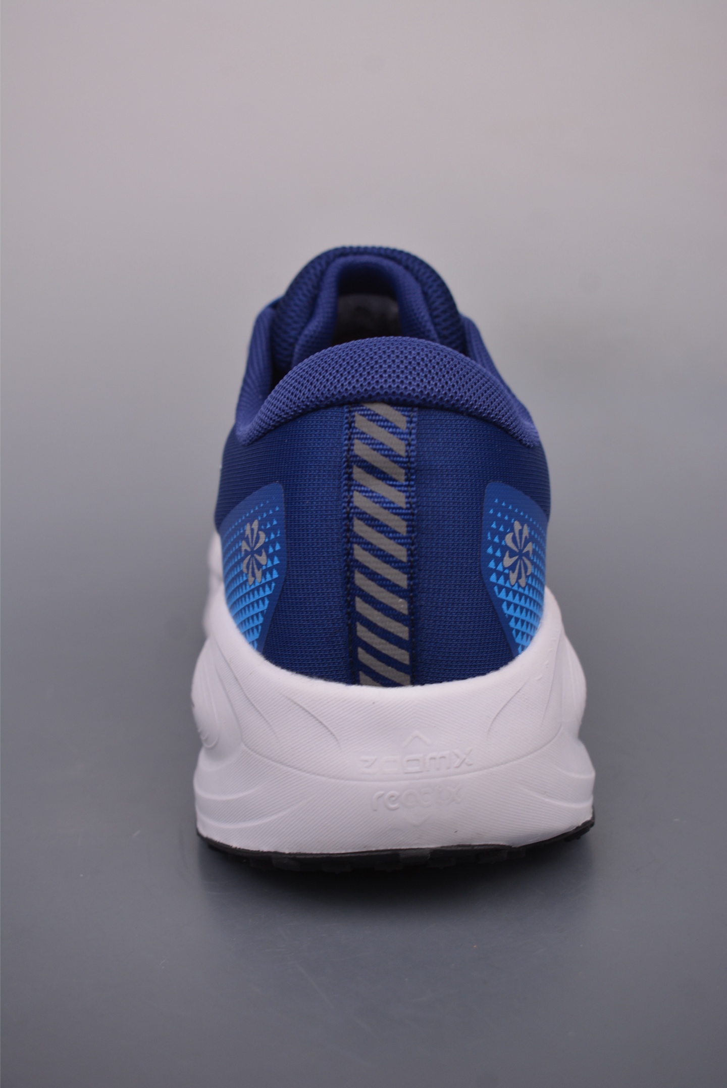 Nike Air Zoom Vomero 18X Blue White