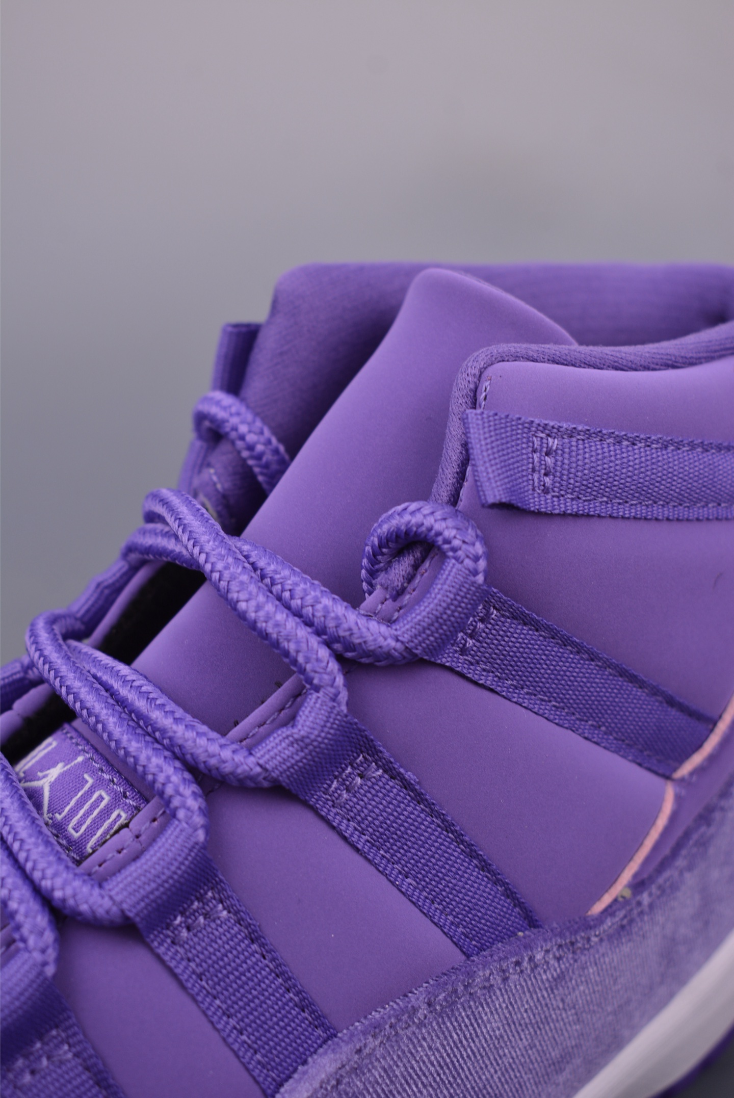 Air Jordan 11 Retro Lavender CT8012-555