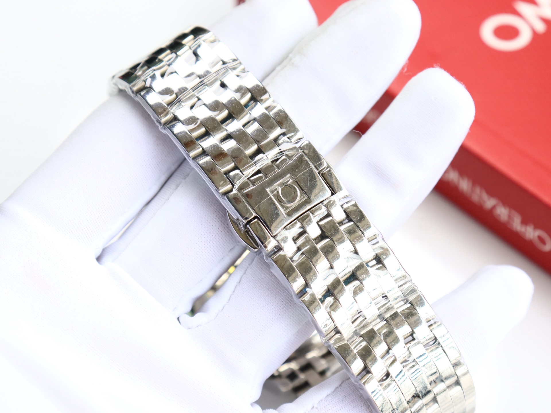 Omega De Ville series two-hand semi-mechanical men's watch