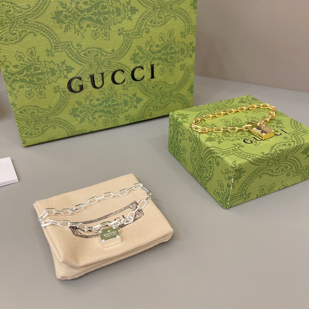 Gucci Lock Chain Bracelet