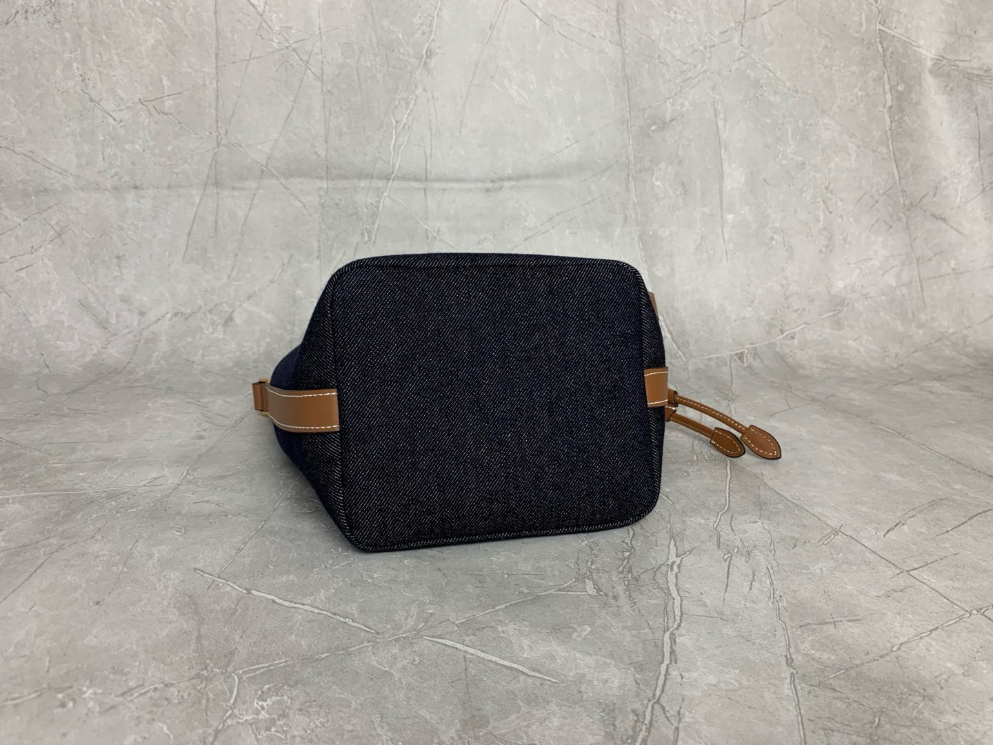 Miu Miu Bucket Bag 5BE090