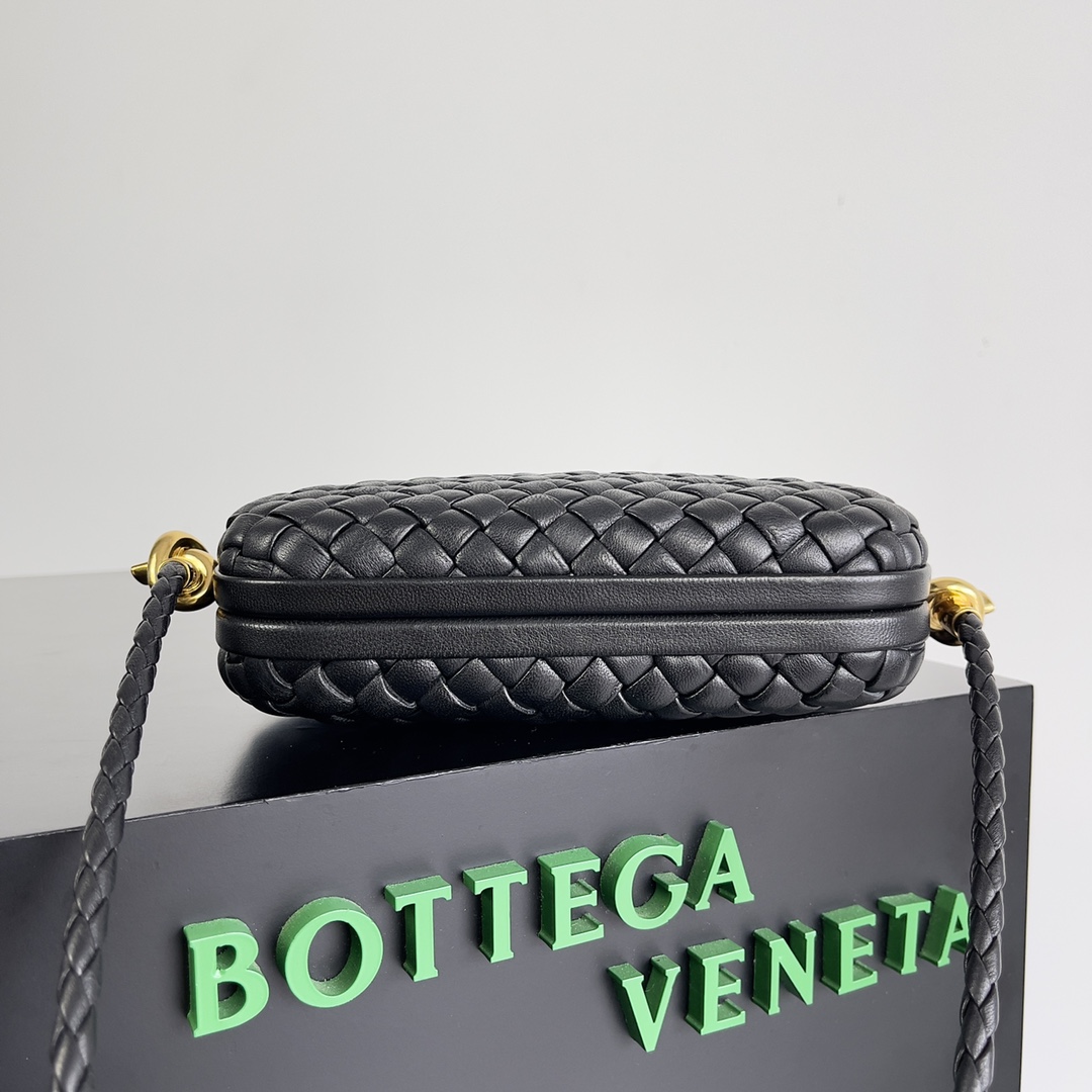 Bottega Veneta 24 Spring Fashion Braided Evening Bag 717623