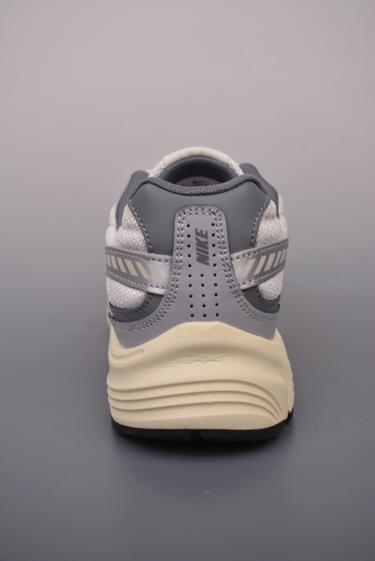 NikeInitiator Running Light Bone Grey HQ1179-001